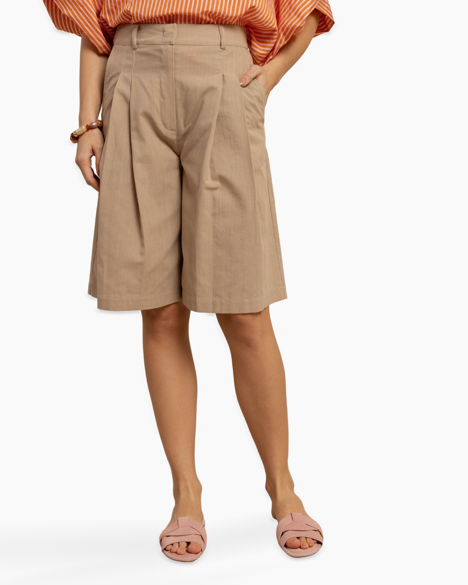 shorts, knee-length, beige, plooien, linnenmix