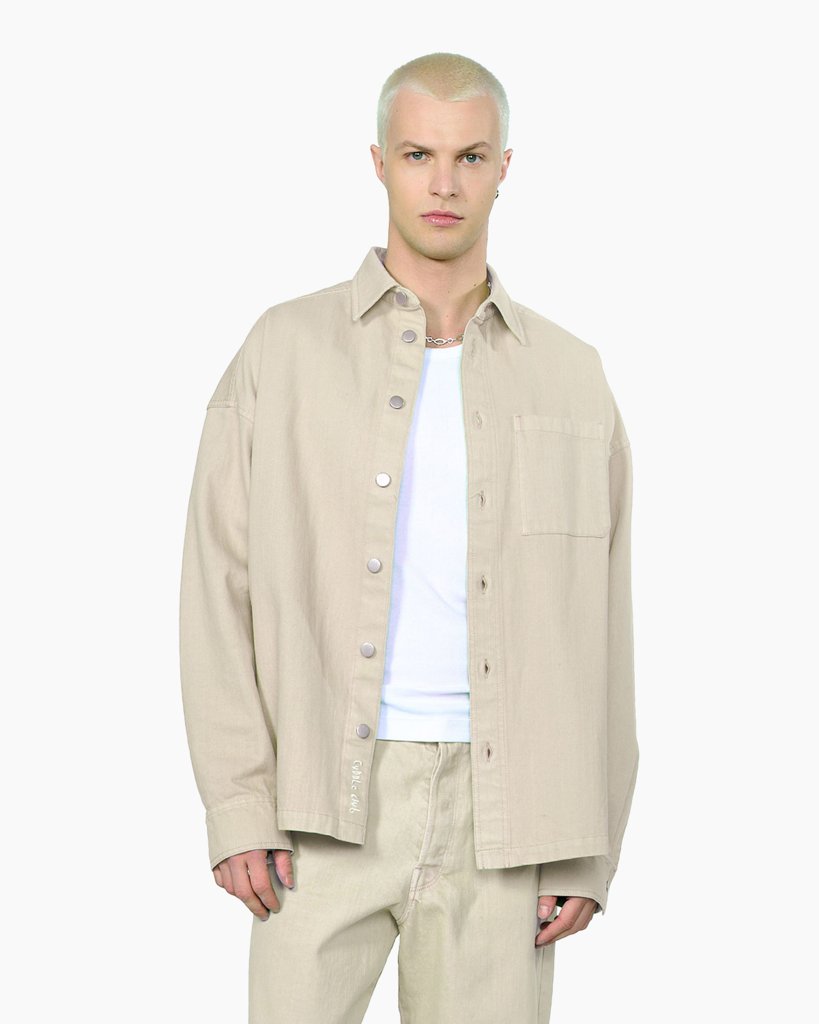 jacket beige, jas oversized, knopen voorzijde, kraag, lange mouwen