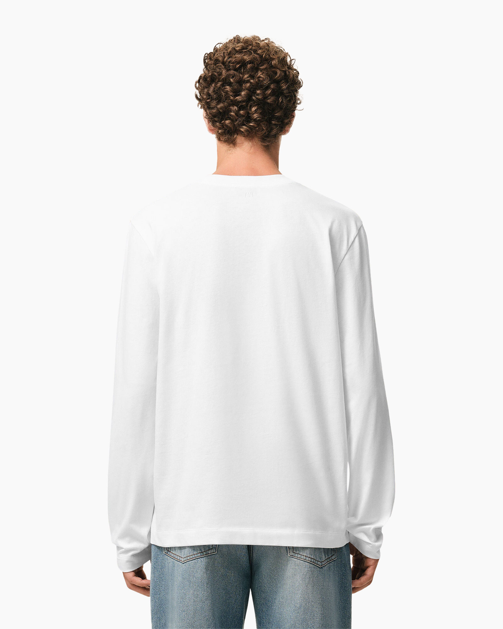 lange mouwen, wit, t-shirt, kleine logo, rond hals
