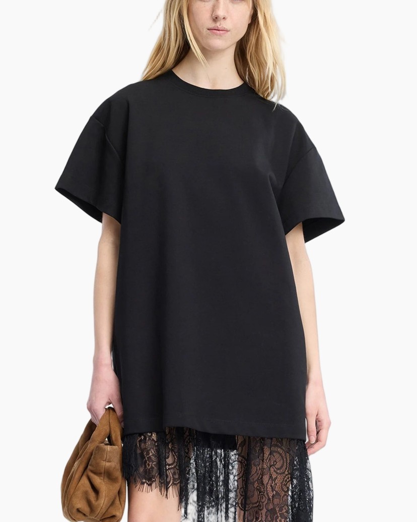 Zwarte T-shirtjurk, Oversized pasvorm, Korte mouwen, Ronde hals, Kanten zoom