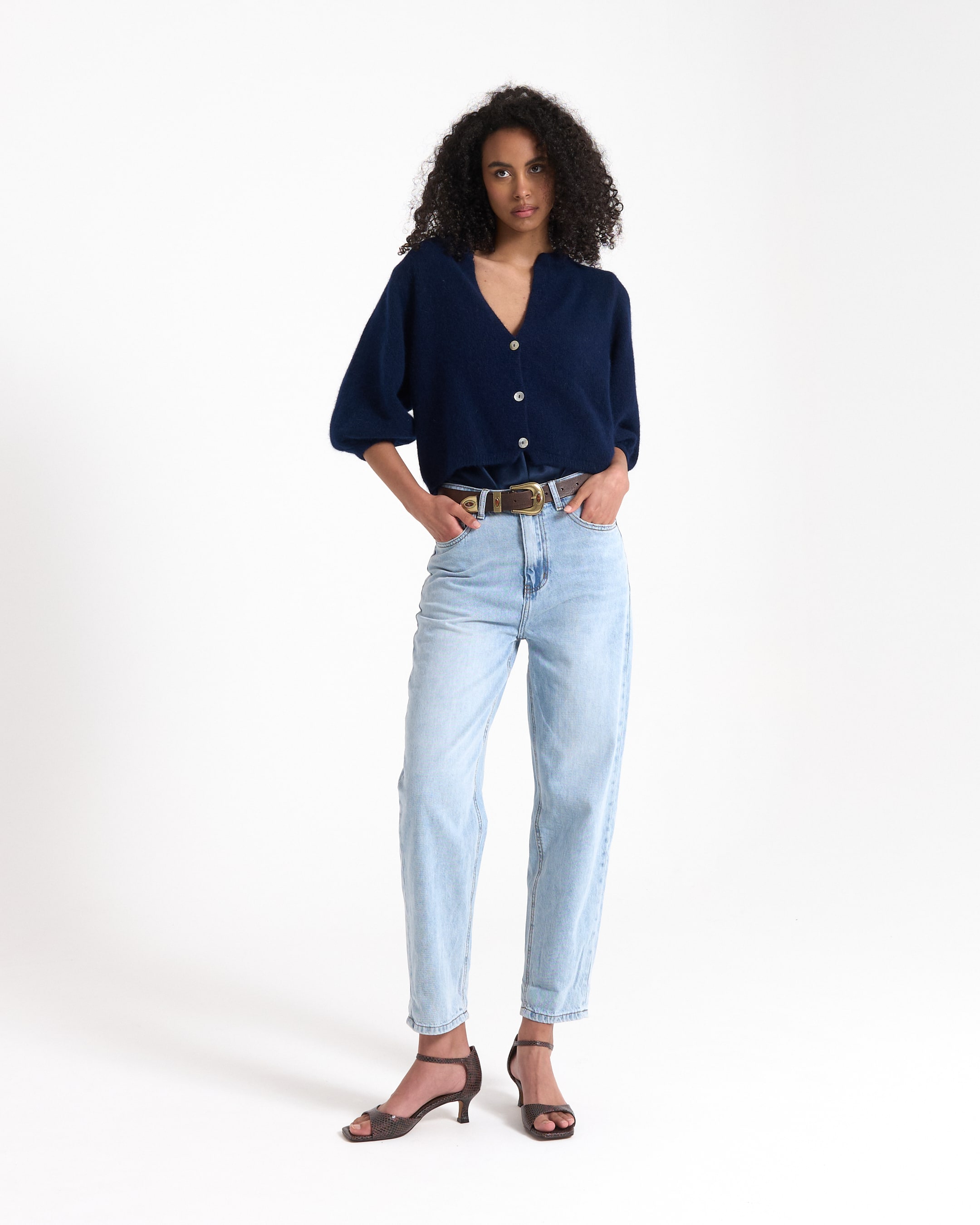 navy cardigan, button cardigan, puffed sleeves, light wash jeans, belted jeans
