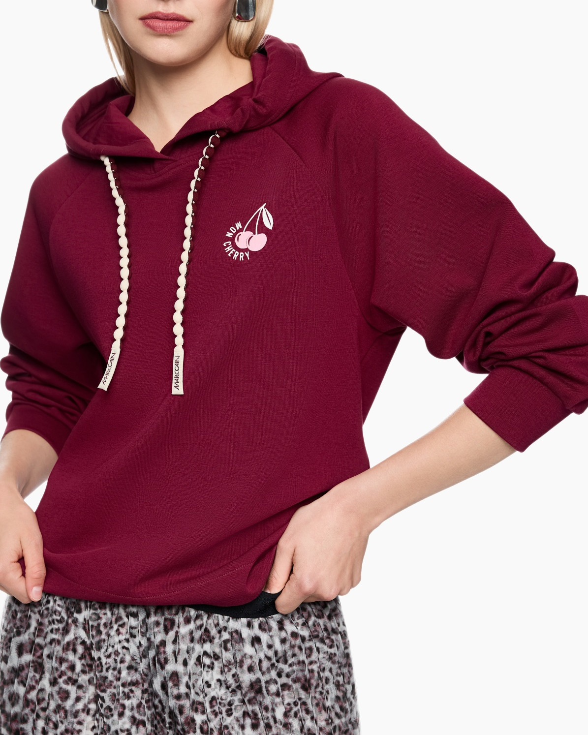 Knitwear, Sweater, Sweatshirt, Hoodie, Hood