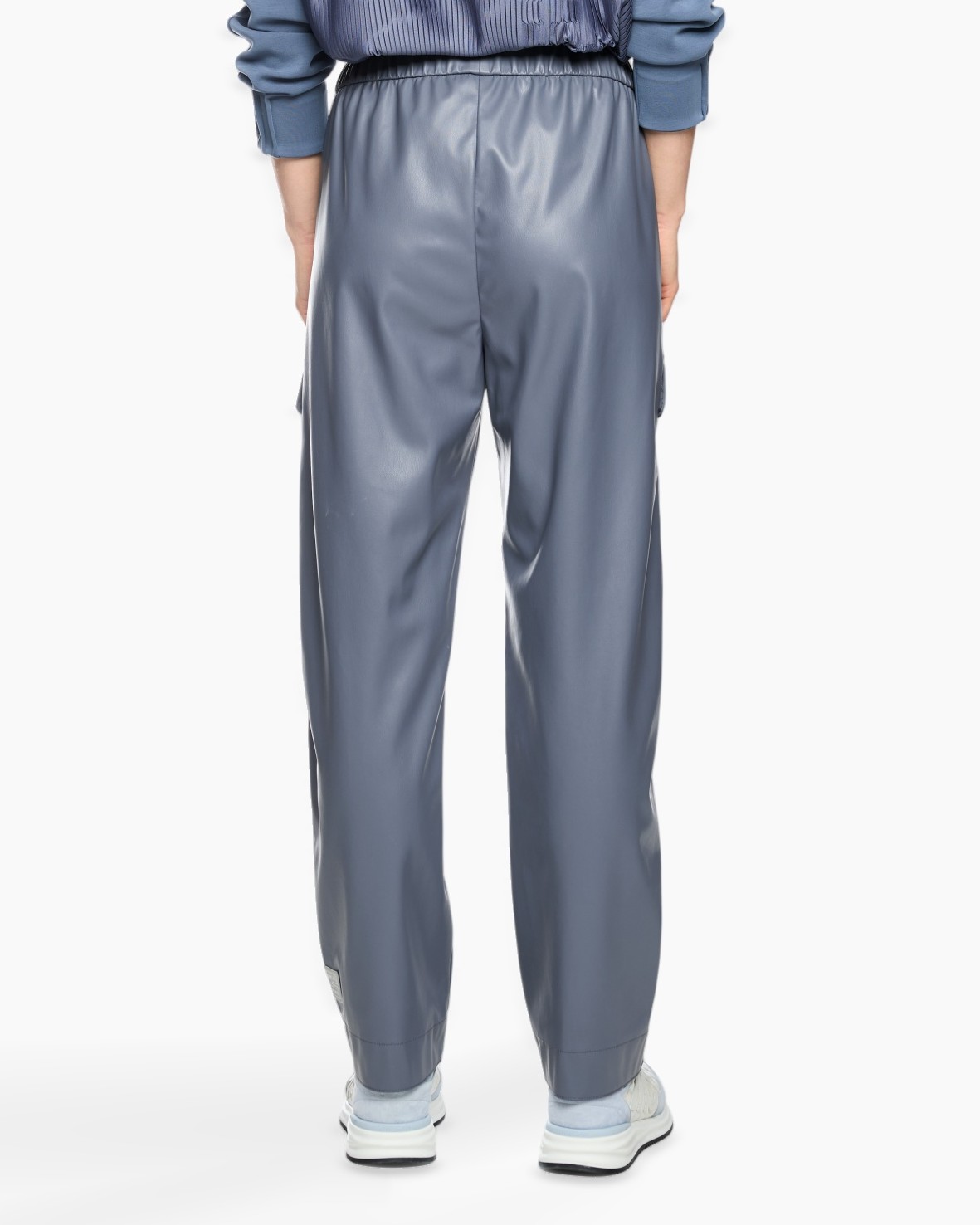 broeken, cargo broek,  joggers, snoer, sportschoenen