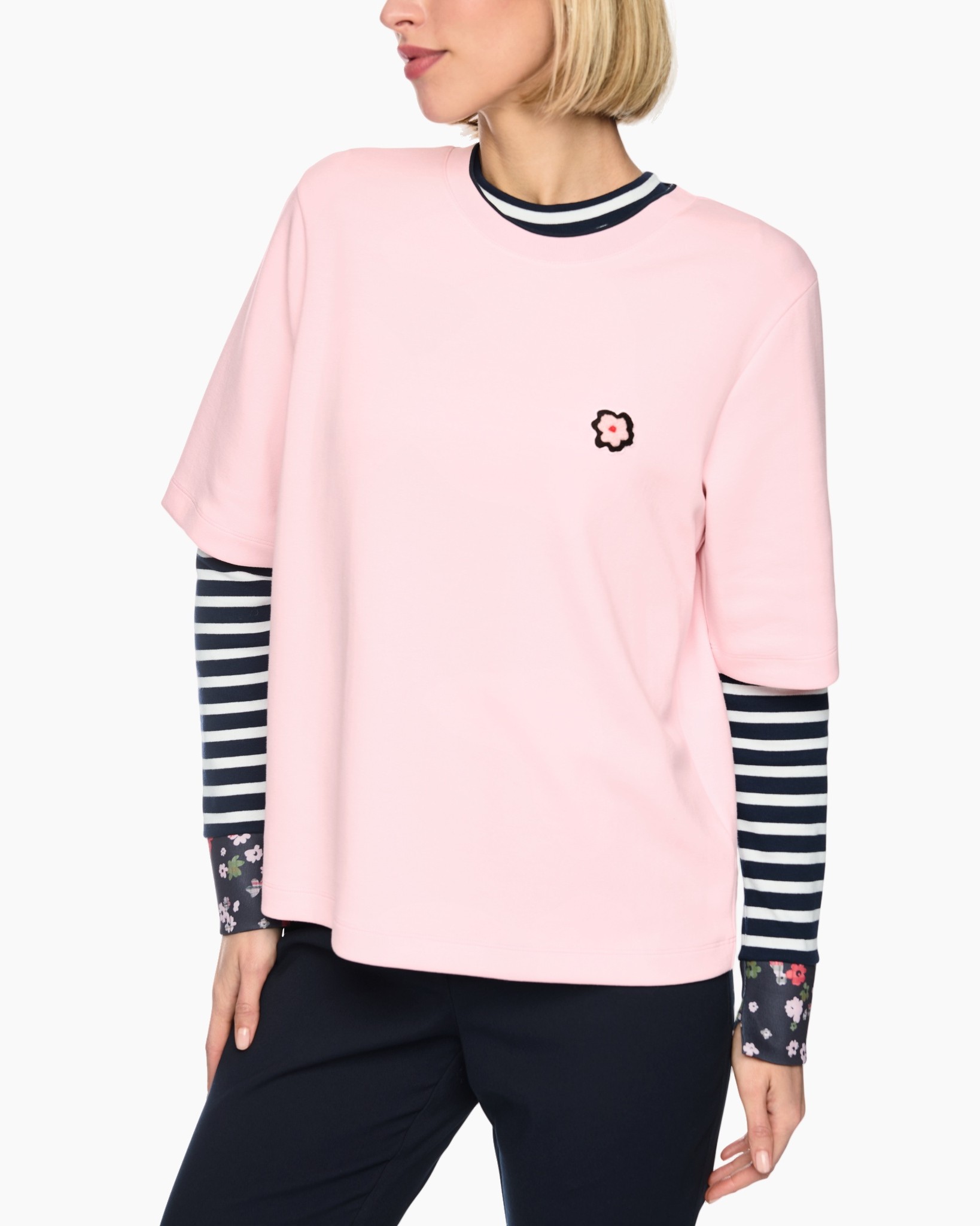 roze top, t-shirt, korte mouwen, patch borduring, laagjes look