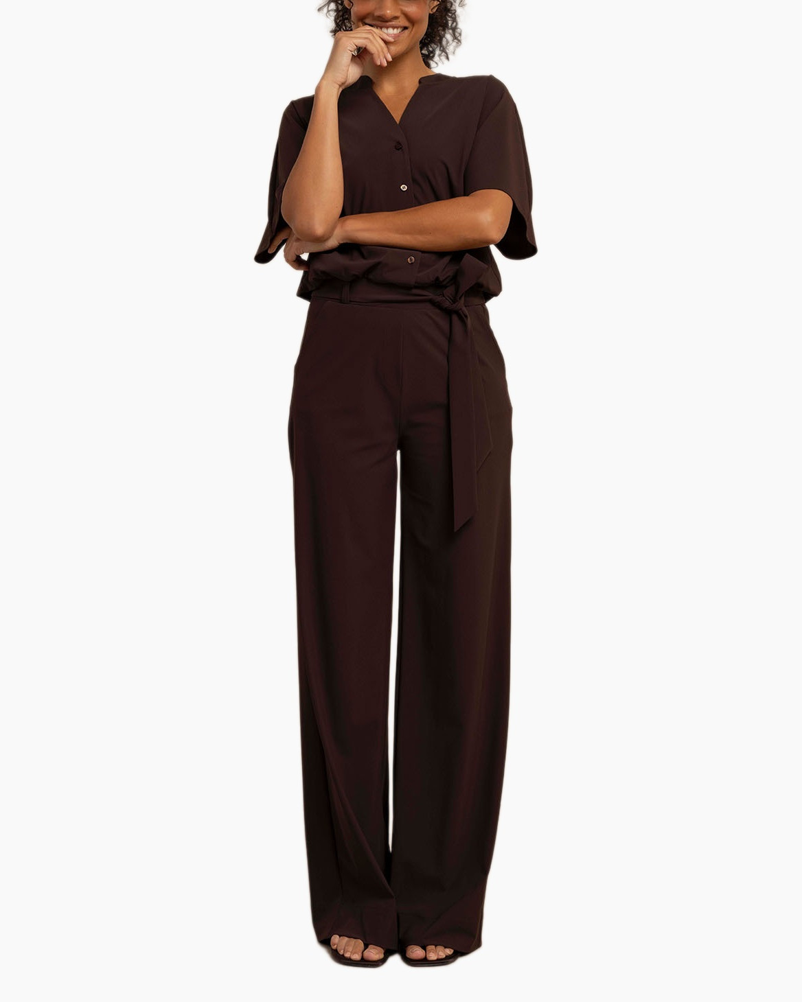 broek met wijde pijpen, pantalon met elastische taille, bruine kleur, elegante jumpsuit-achtige, single color