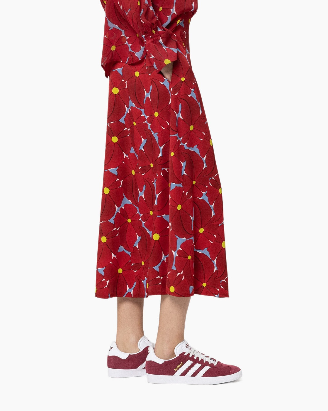 Clothing, Coat, Person, Footwear, Shoe