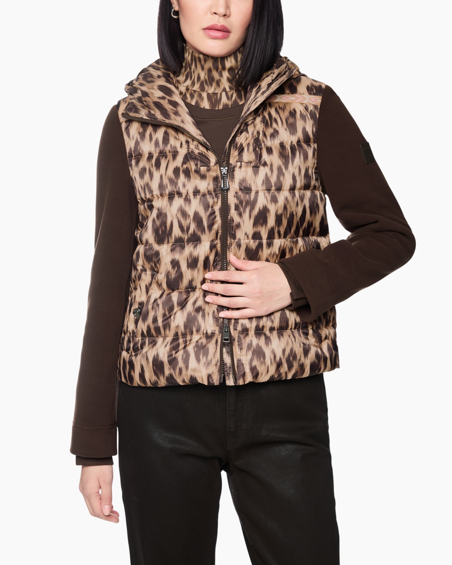 body warmer, luipaardprint, rits, mouwloze?, outerwear