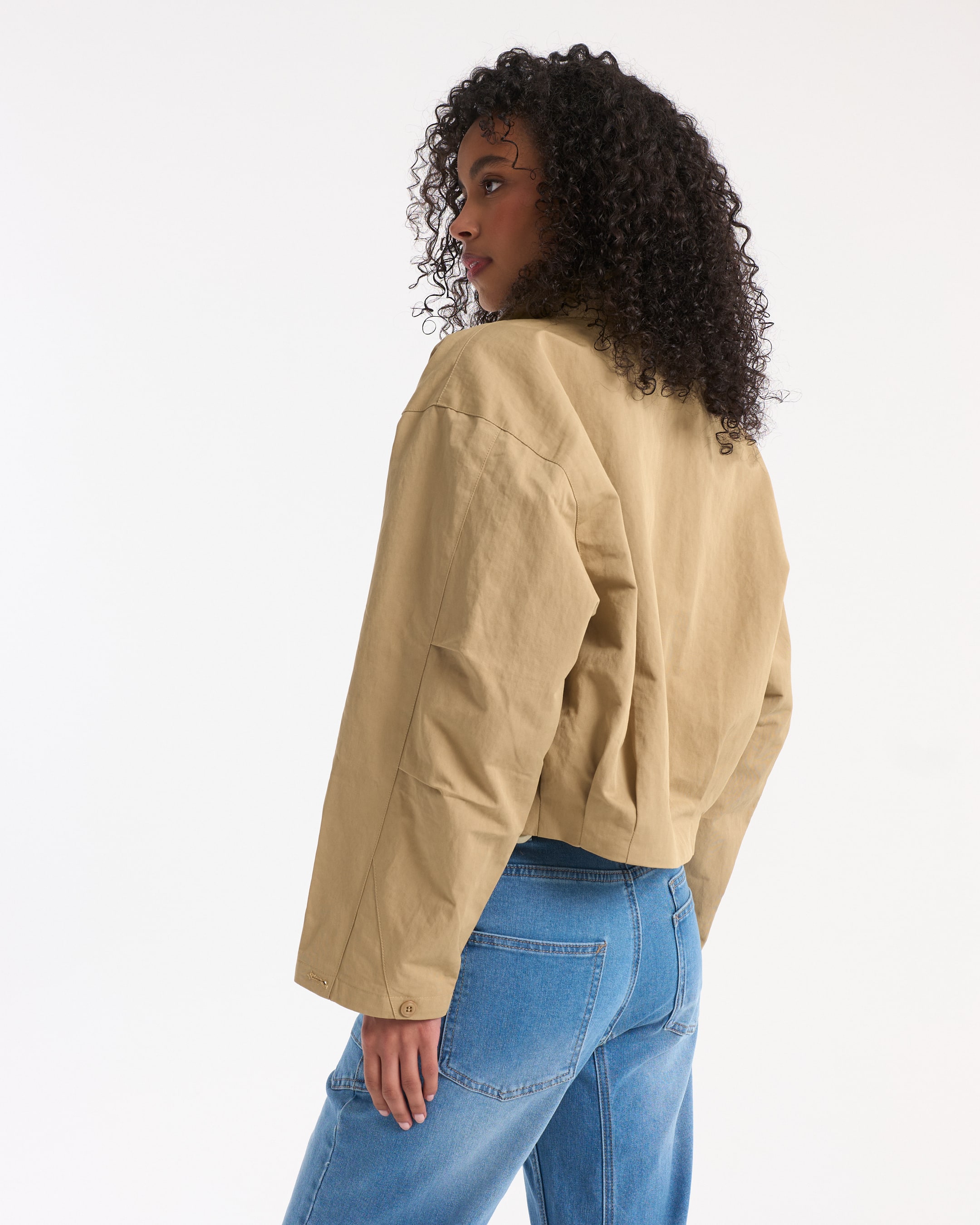 jacket, beige, oversized, long sleeve, denim jeans