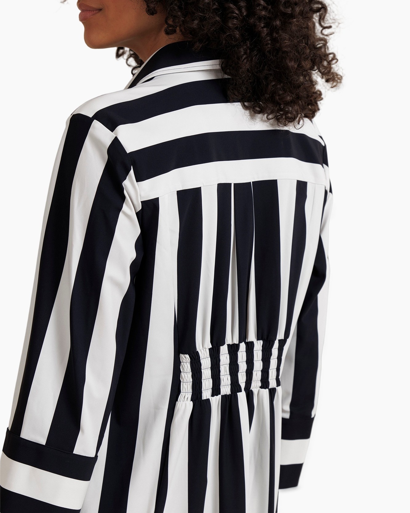 gestreepte blouse, zwart-wit, lange mouwen, geperste taille, gekamte taille
