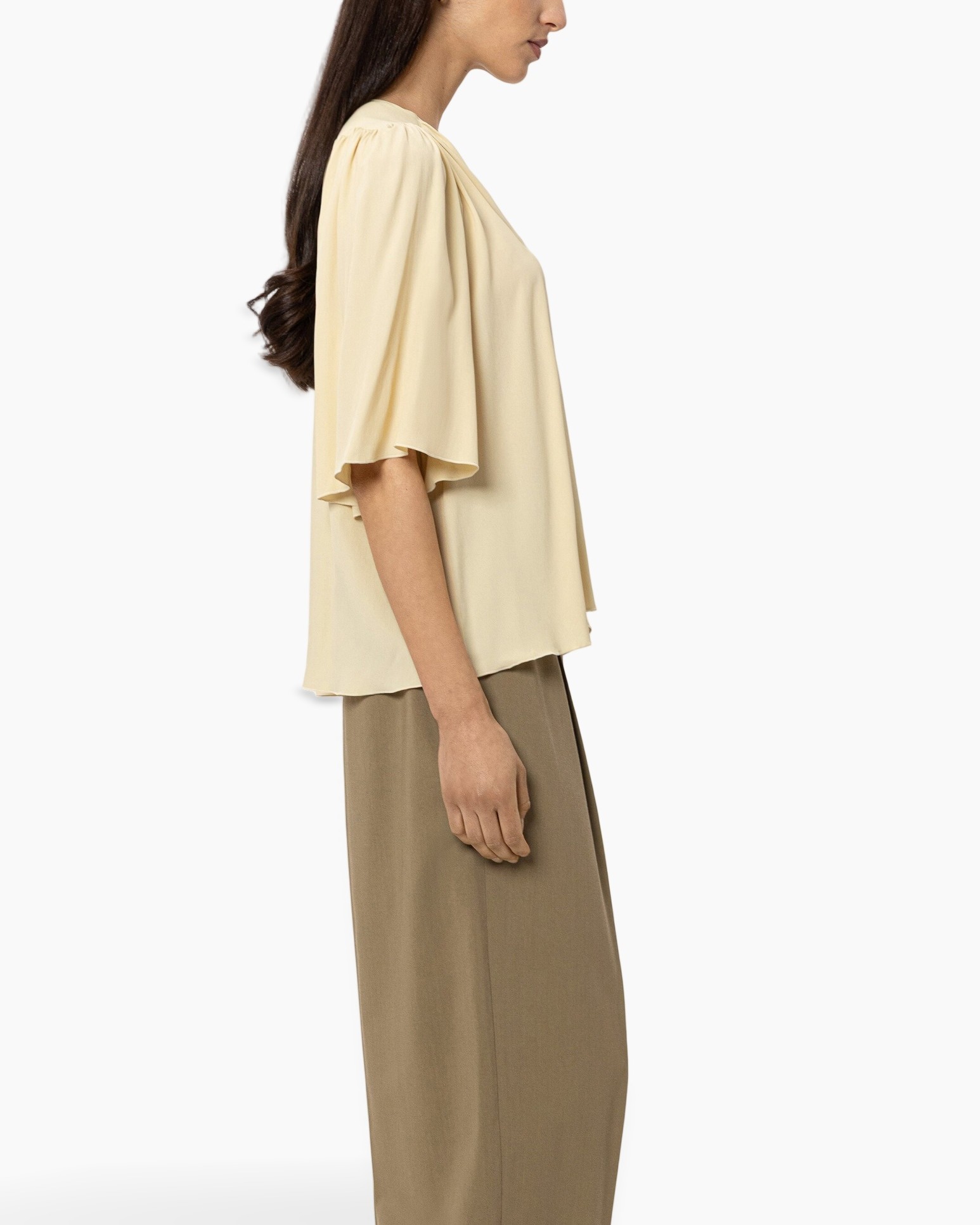 blouse, beige, mouw, wijdere mouwen, top
