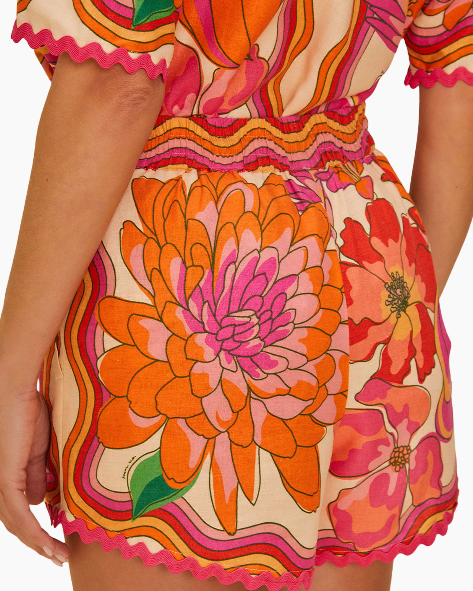Short Spring Affair Beige