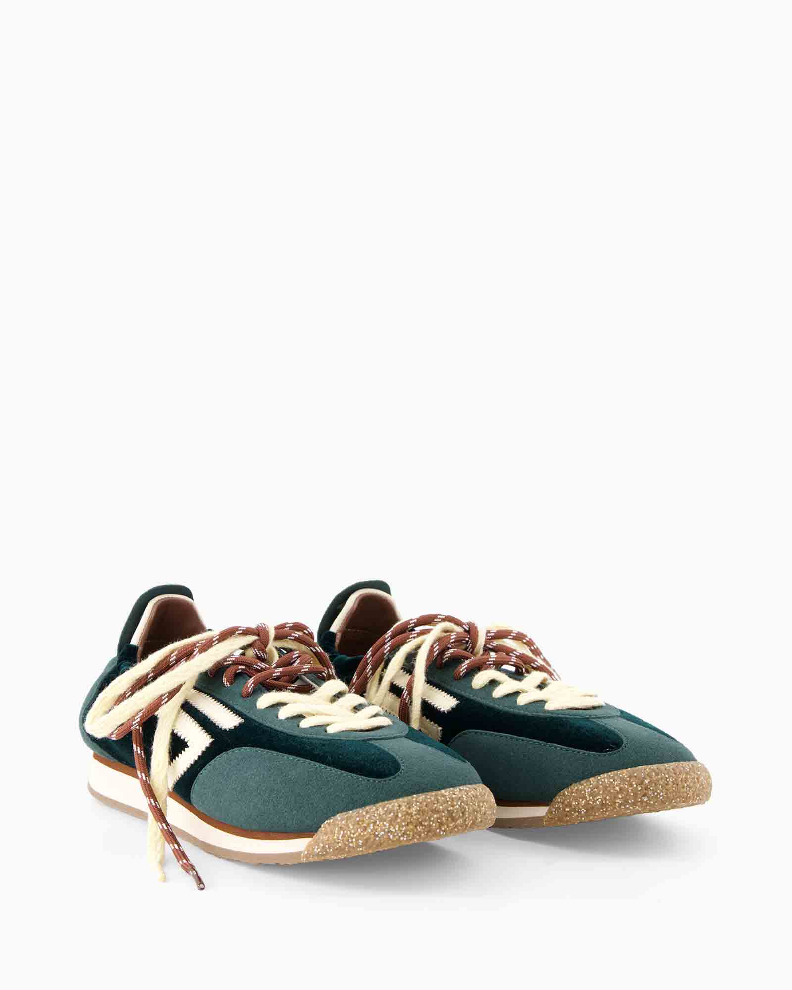 sneaker, velvet, groen, schoenenveters, gum sole