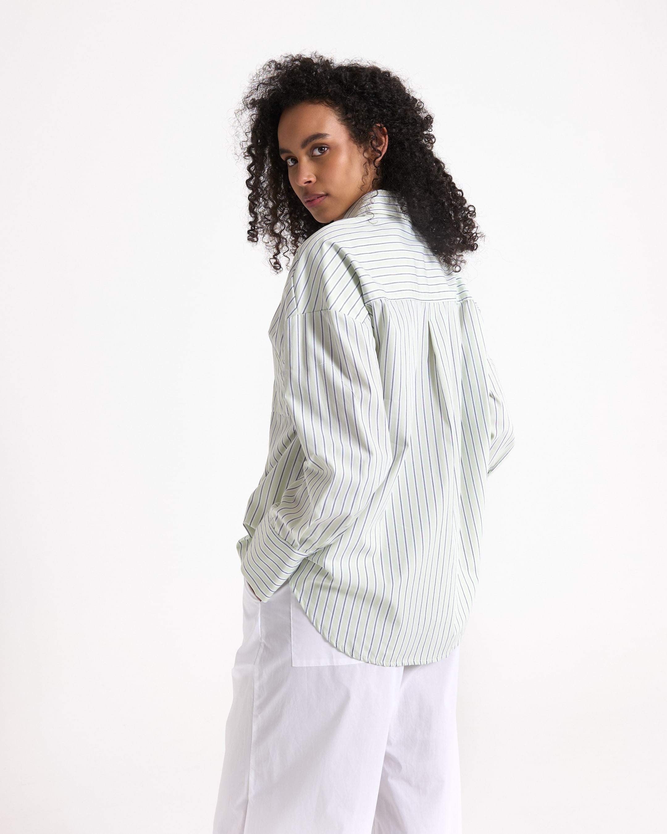striped shirt, oversized shirt, long sleeves, white base, collared shirt