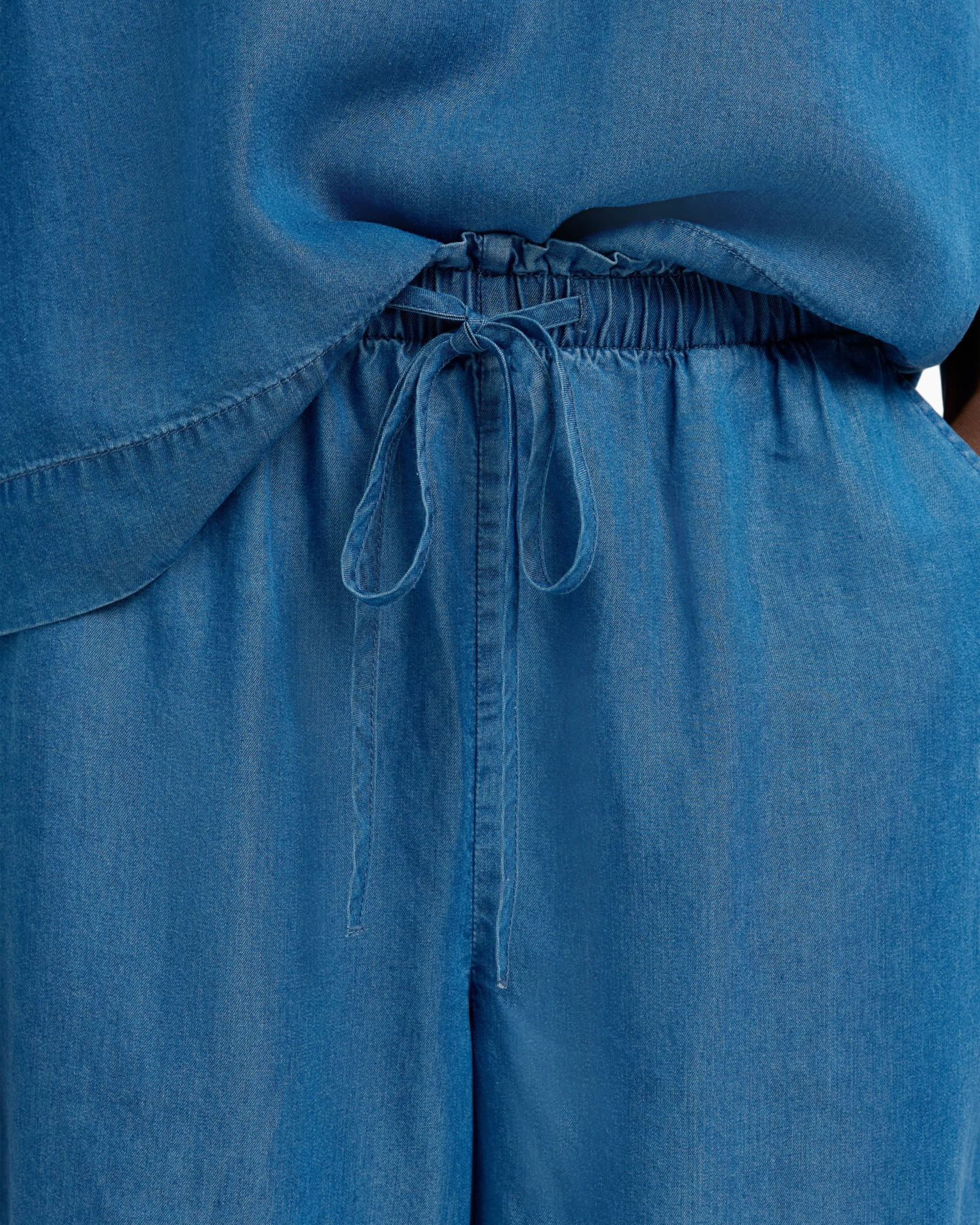 drawstring, waist, blue, denim, pants