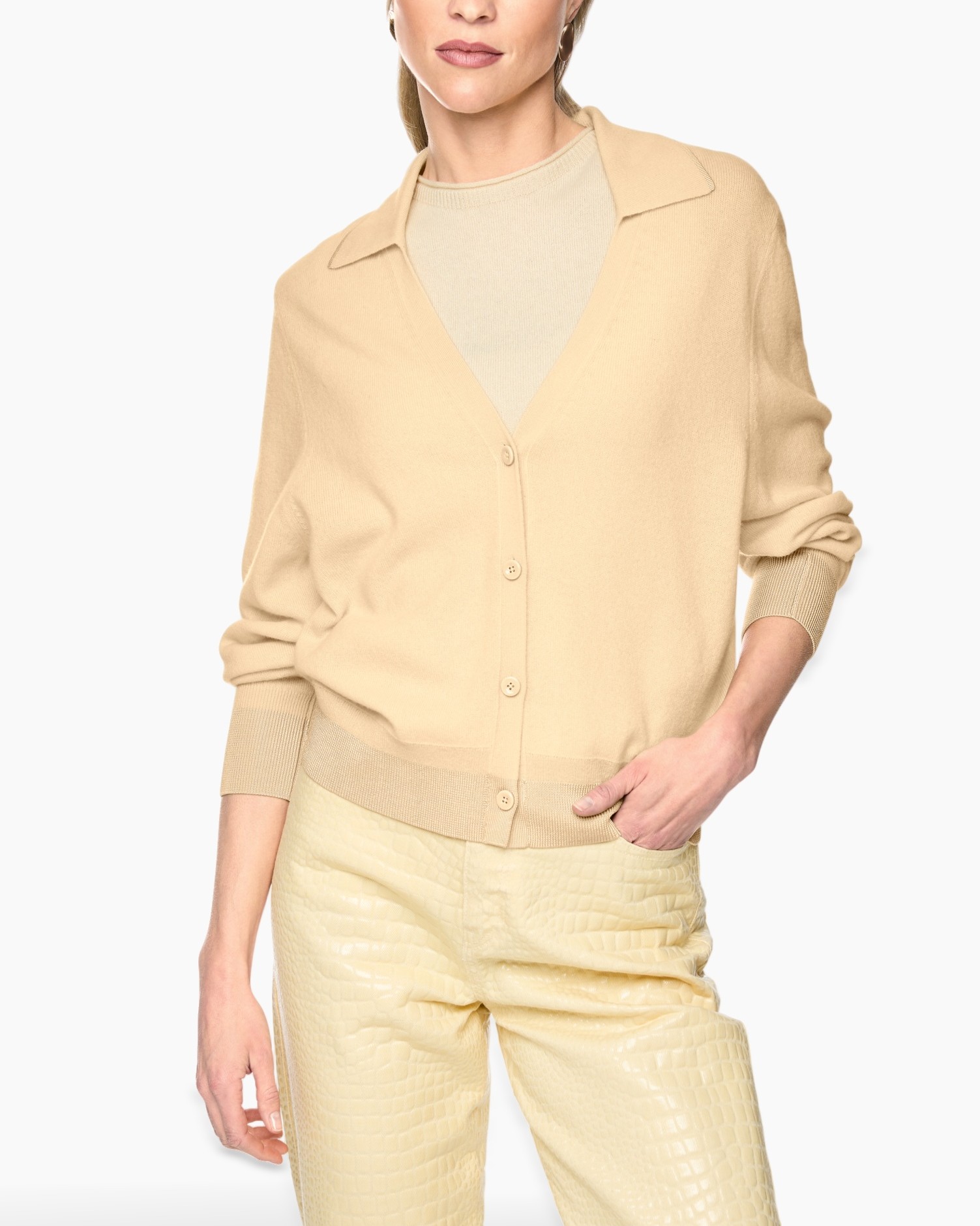 cardigan, beige, knopjes, kraag, zachte brei