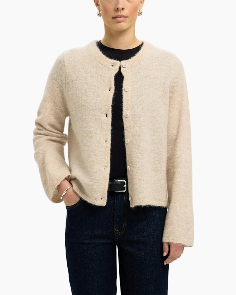 cardigan, beige, truijasje, knopen, lange mouwen