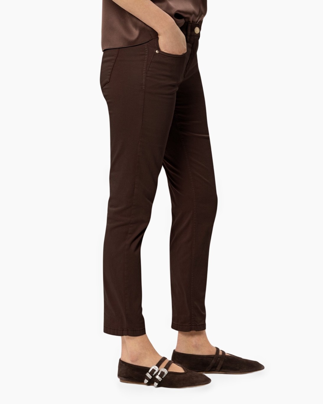 broek, bruin, slim fit, ankellengte, moccasin/schijf-schoenen