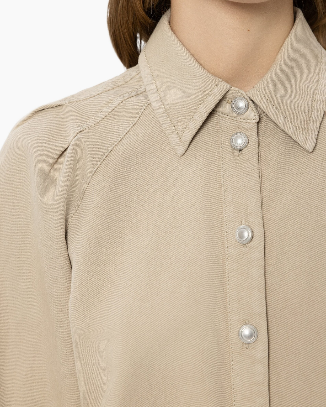 beige shirt, kraag shirt, drukkers knopen, lange mouw, katoen twill