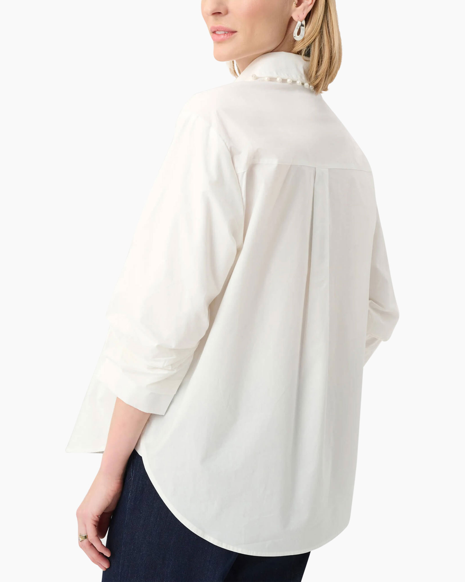 witte blouse, knopen voor front, perforatie goudrand, kraag shirt, lange mouwen
