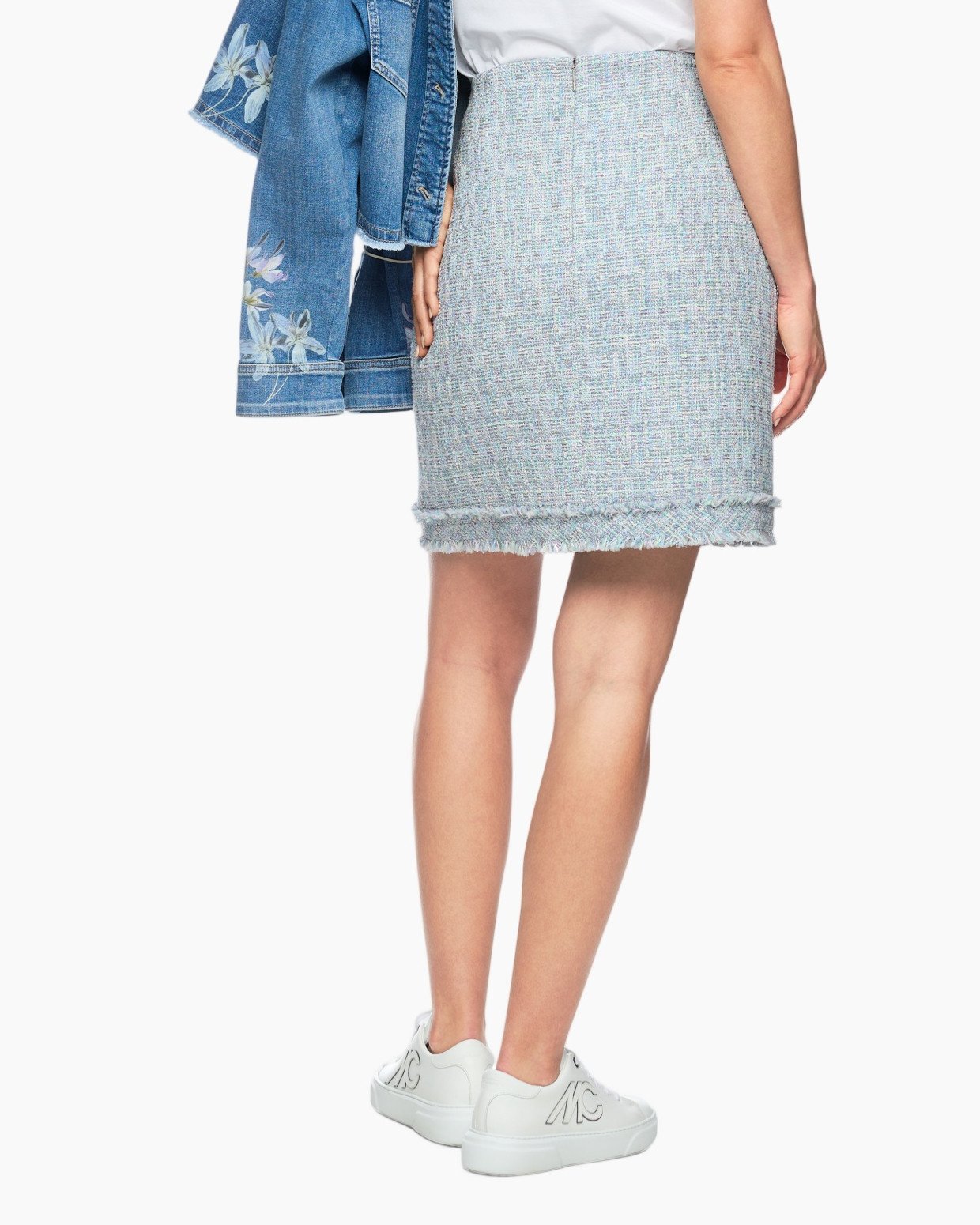 skirt, tweed, frayed hem, knee-length, white sneakers