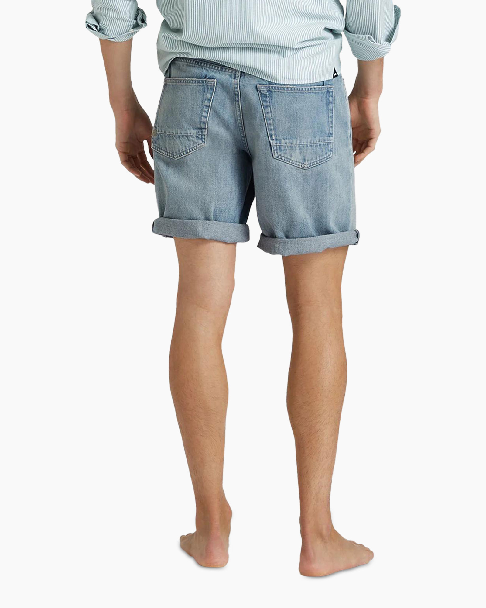 shorts va denim, manchetten opgerold, blauw middel, vijf zakken, knoop Lunch?