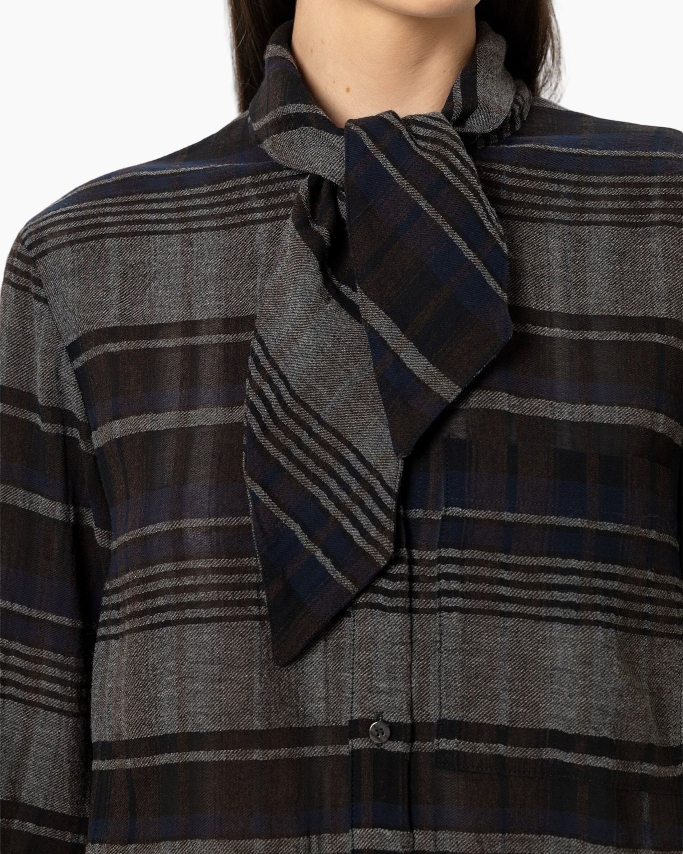 ulis plaid, sjaal, nekband, knopen blouse, grijs
