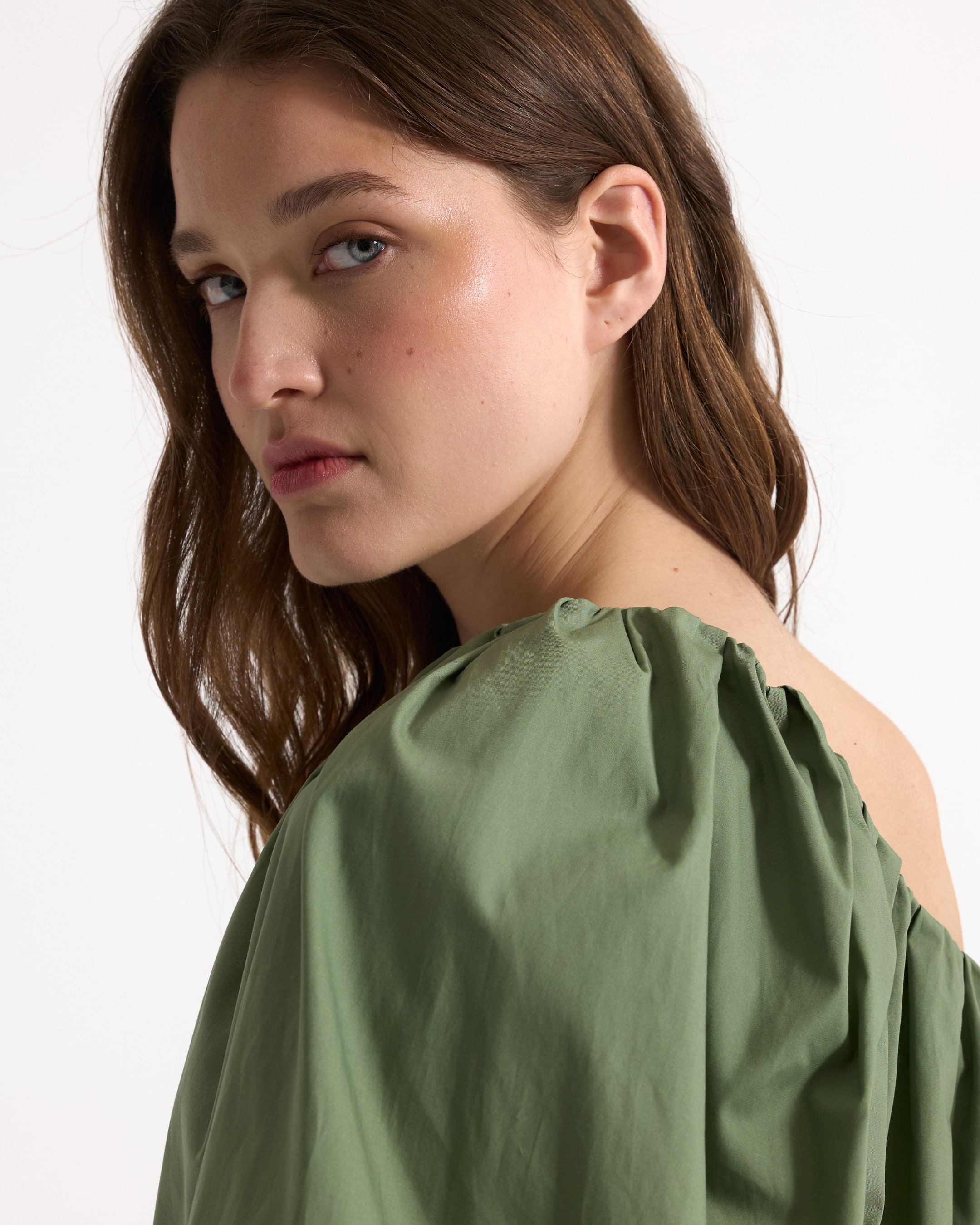 green, shirt, off-shoulder, puff-sleeve, fabric-stretch