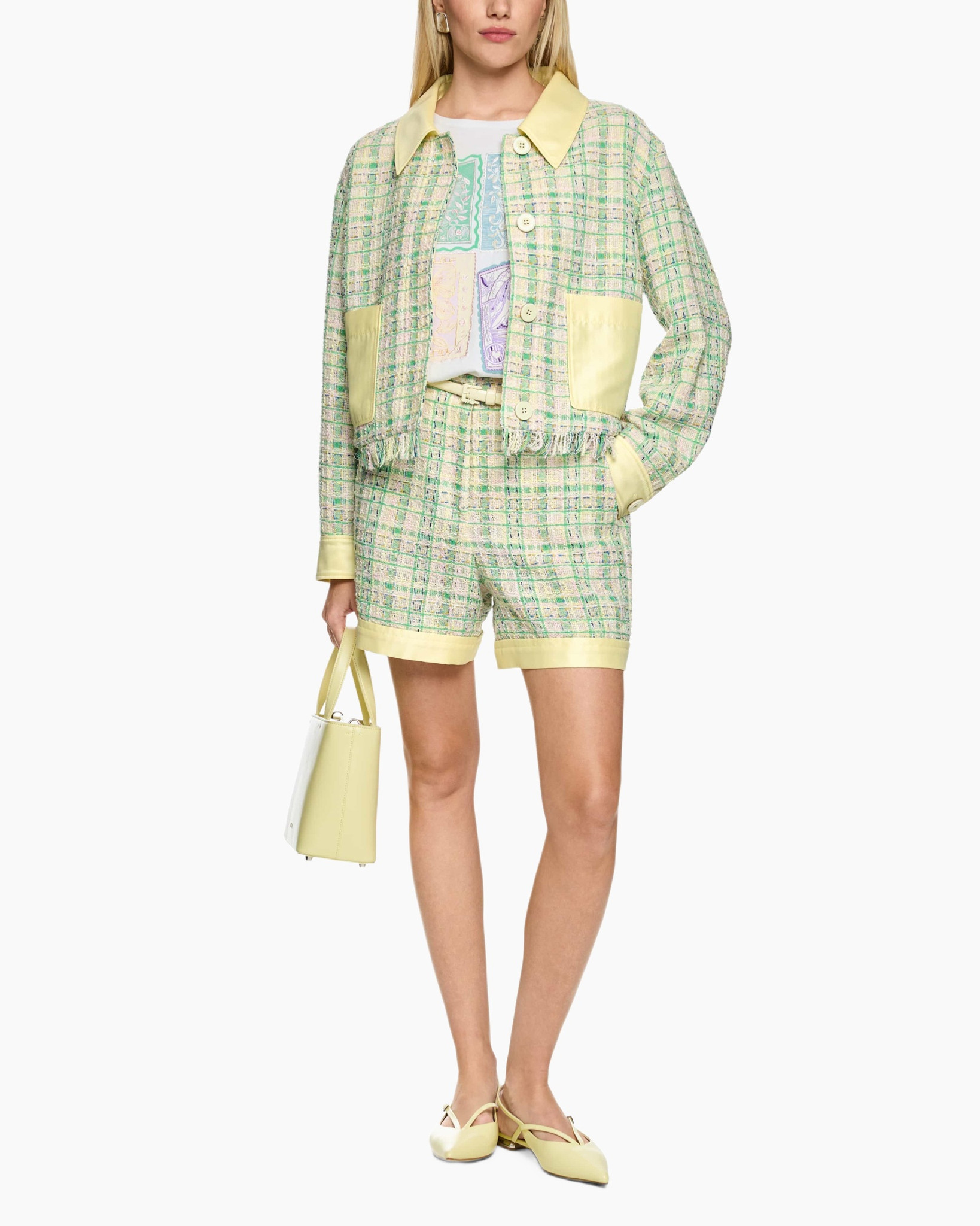 Kleding, Jas, Korte broek, Tas, Handtas