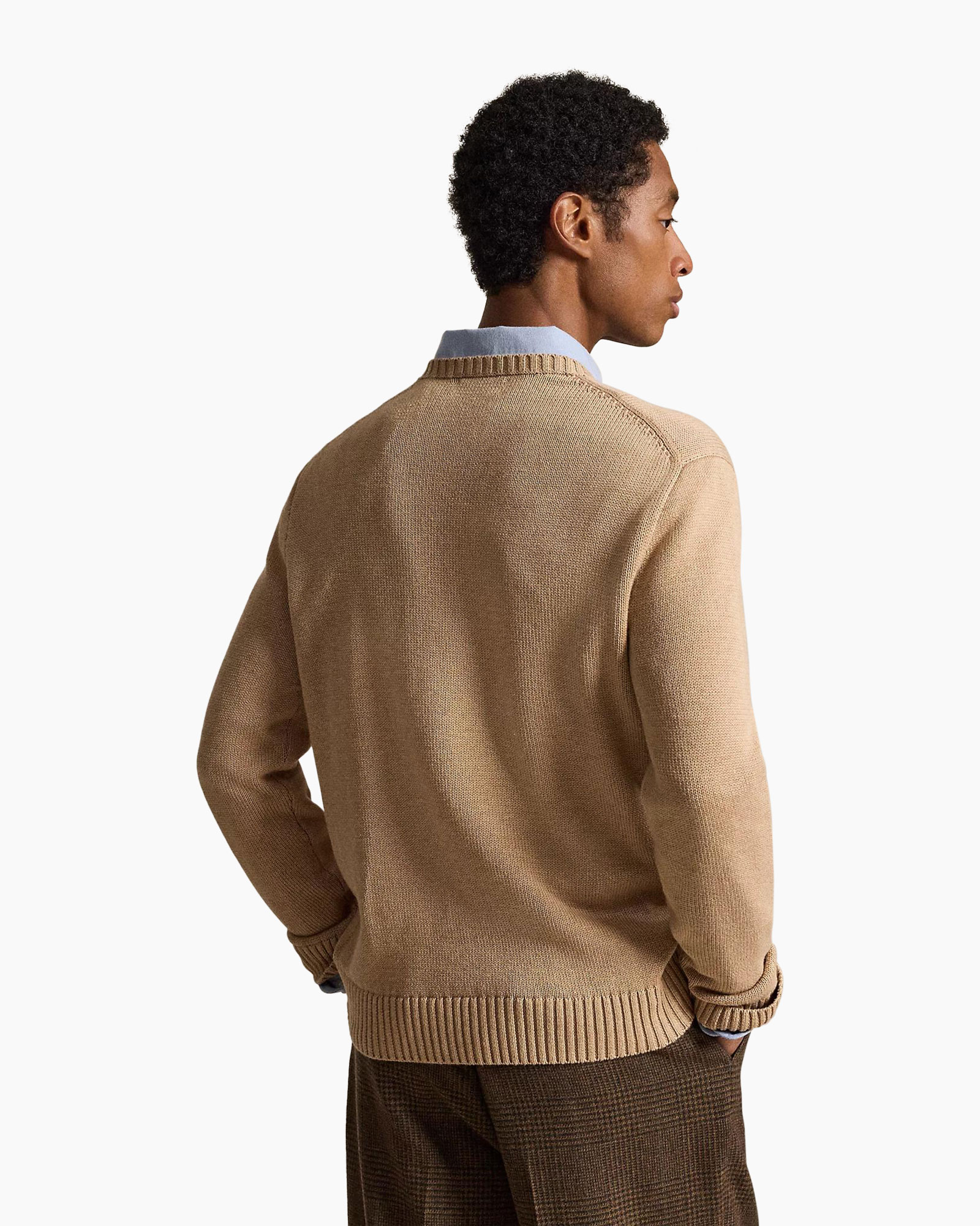 sweter, beige, okrągły dekolt, dzianina, klikowana spodnie