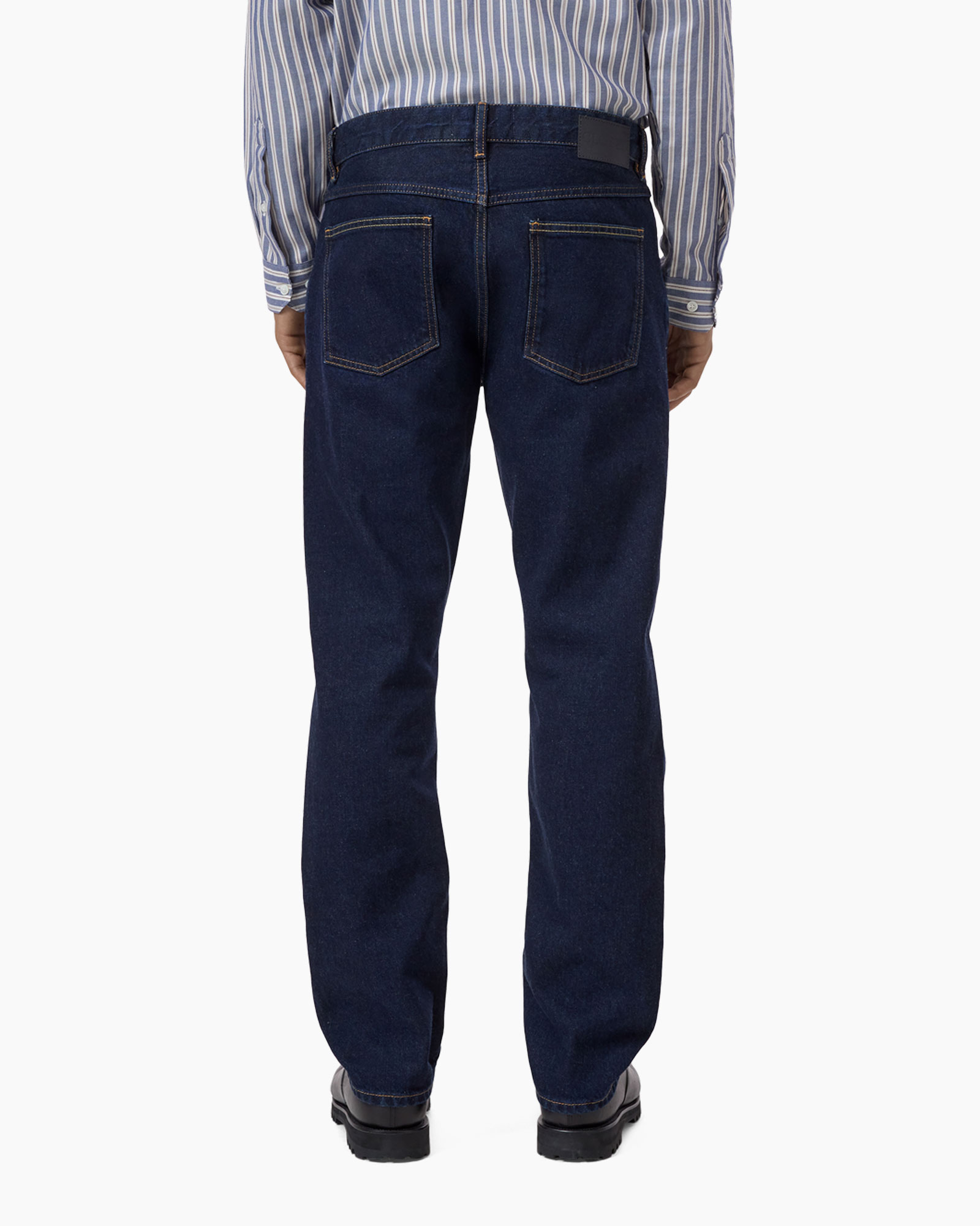 broek jeans, marineblauw denim, terugzicht, zakken, rechte pijp