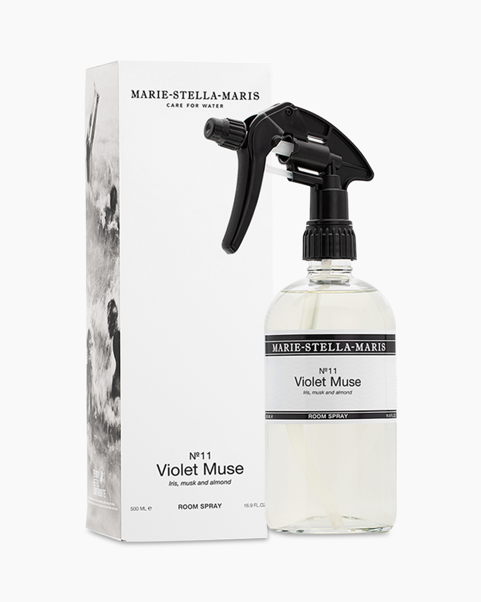 spray, kamerkamer spray, violet muse, glazen fles, zwarte kraag
