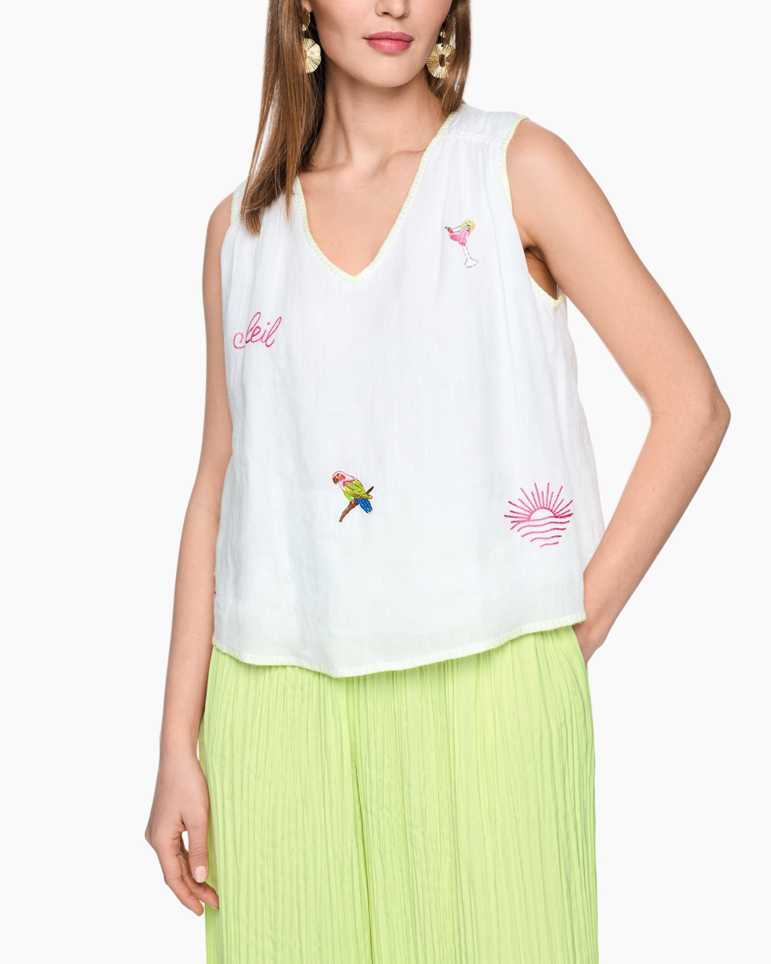 wit mouwloos top, borduursel, papegaai motief, v-hals, losse pasvorm