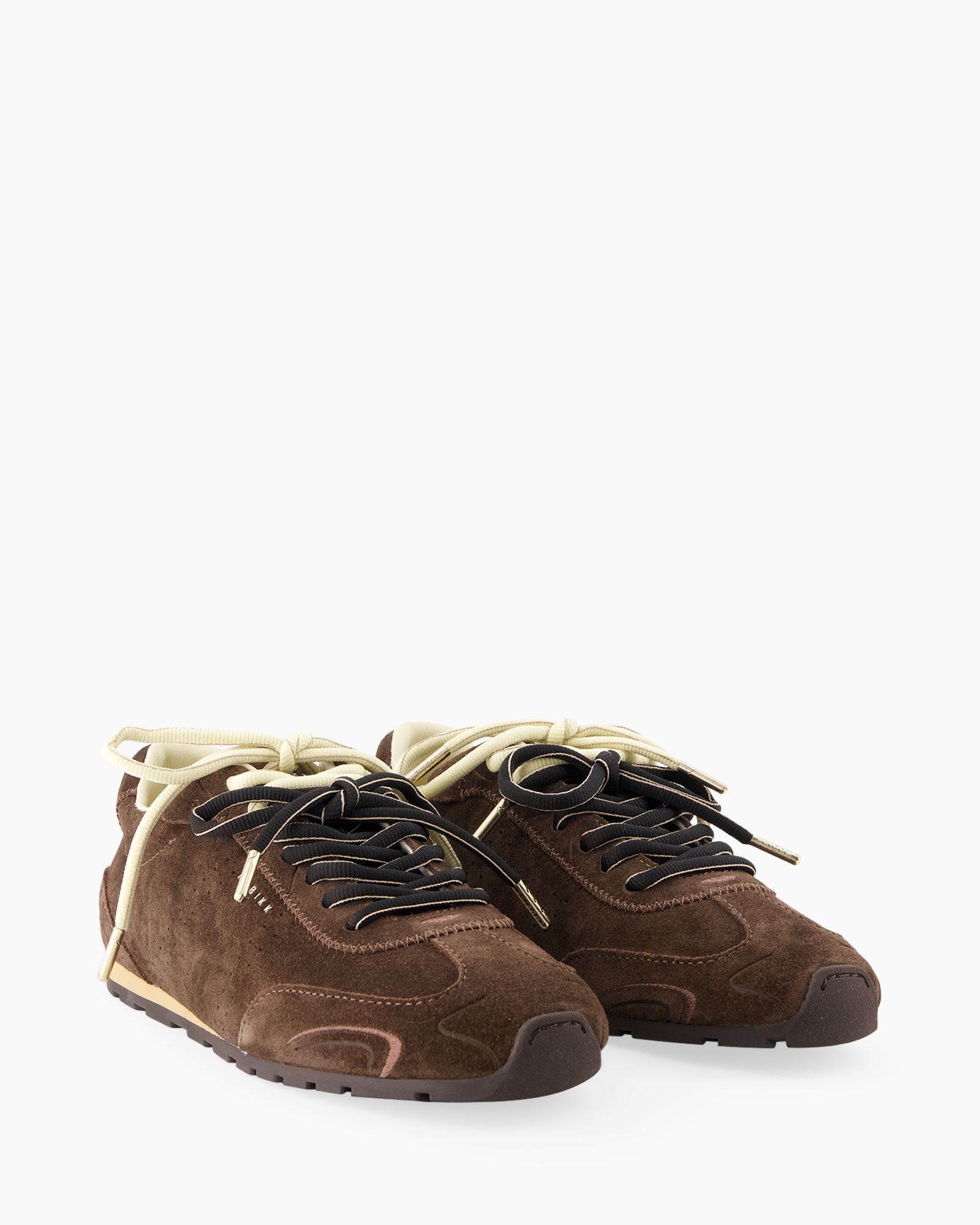 schoen, sneaker, bruine, suede, veters