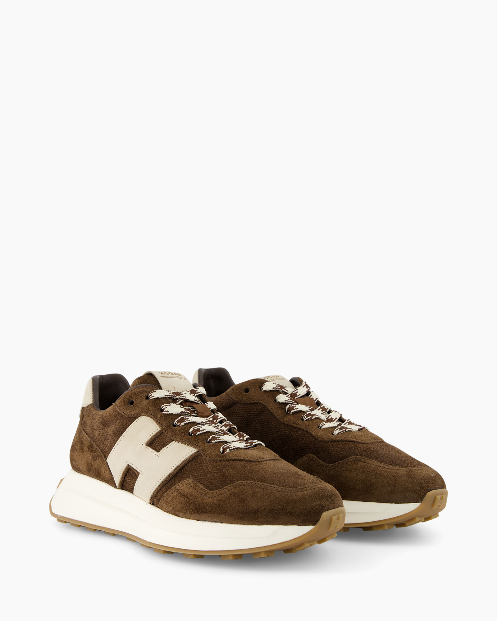 sneakers , bruin , suede , atletisch , veters }