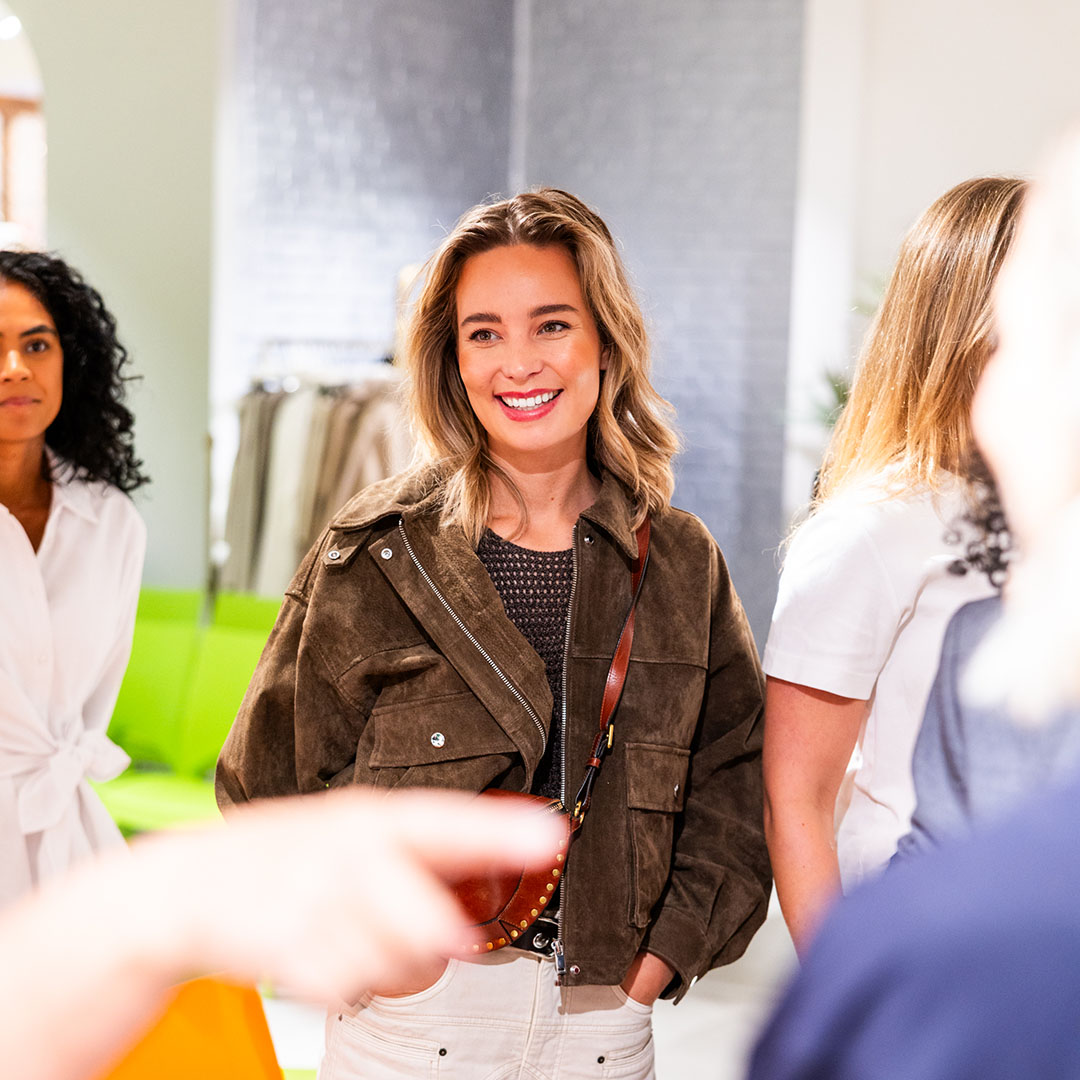 Gezicht, Kop, Persoon, Glimlach, Jas