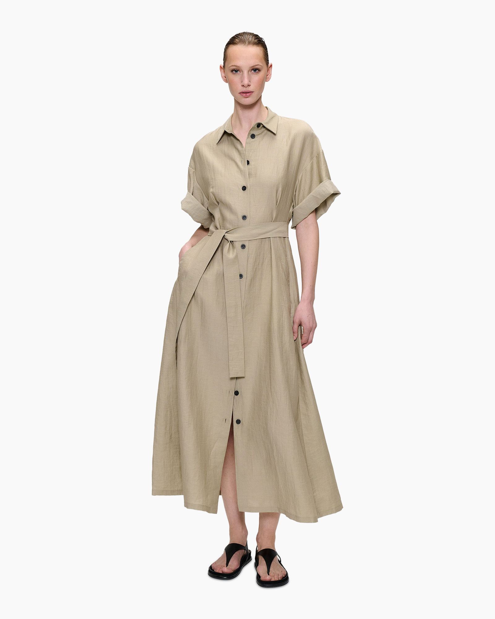 overhemdjurk, beige, getailleerde ceintuur, knopenrij, lange jurk