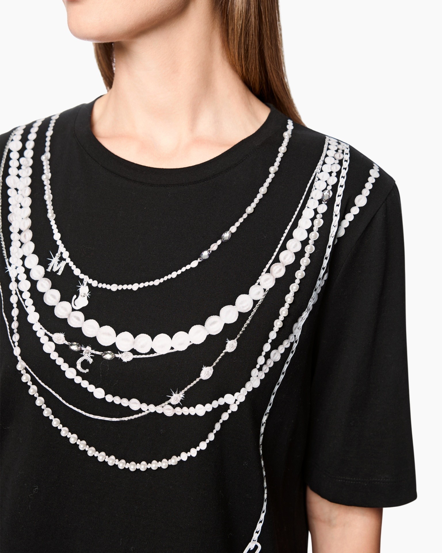 parelketting, gelaagde ketting, witte kralen, zilver accenten, decoratieve sieraden