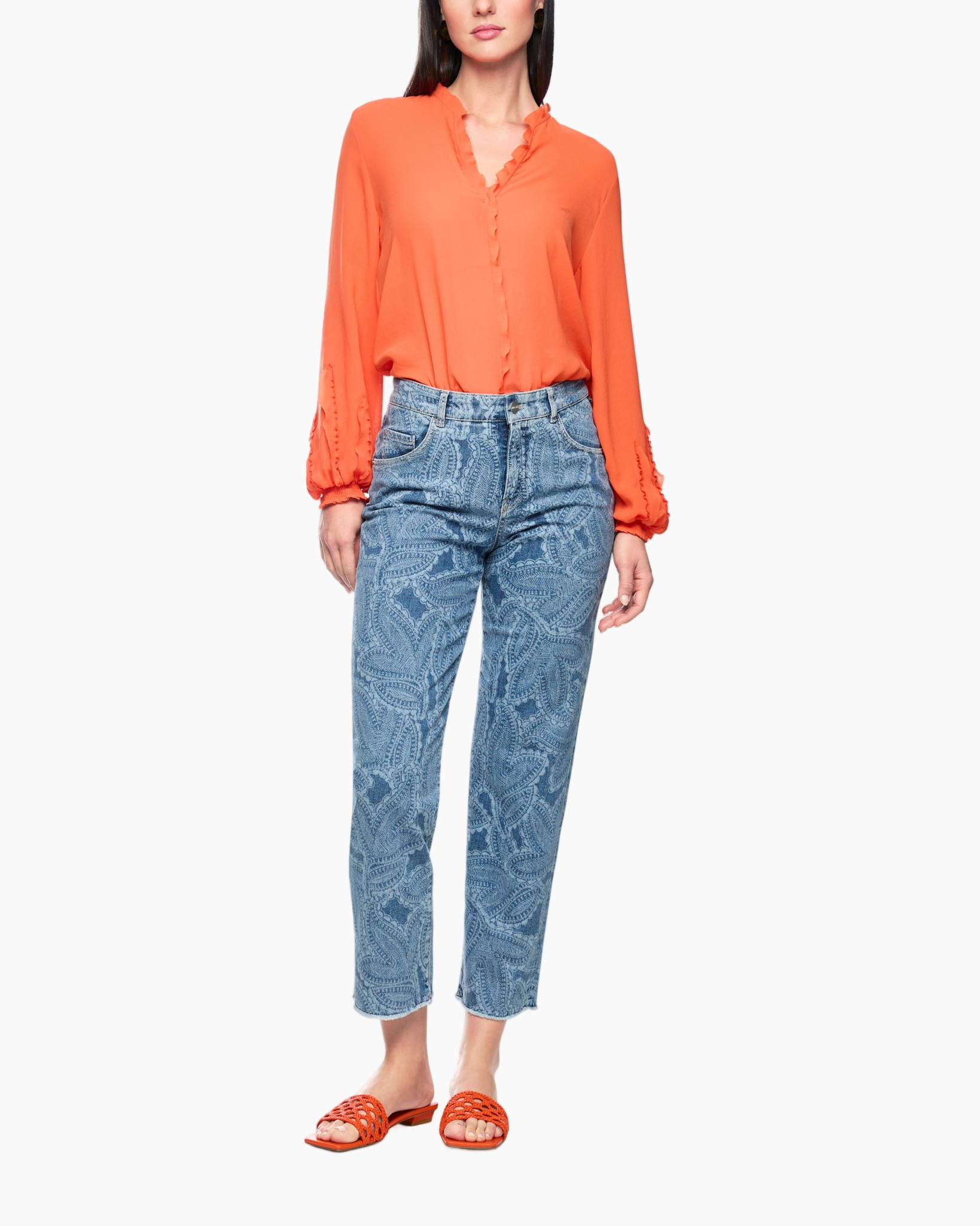 top, oranje, lange mouwen, blouse, jeans, paisley