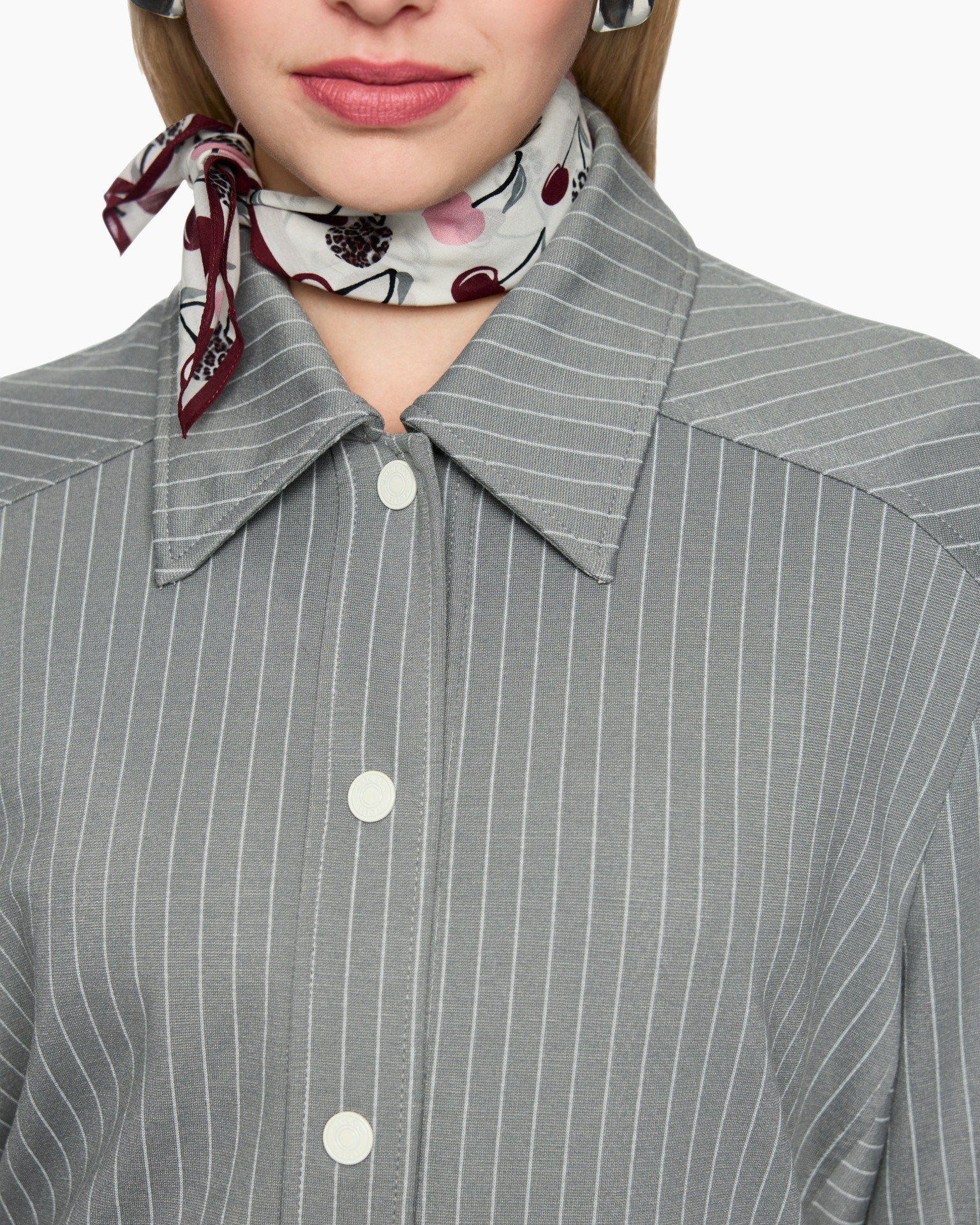 Shirt, Formele kleding, Stropdas, Blouse, Jas