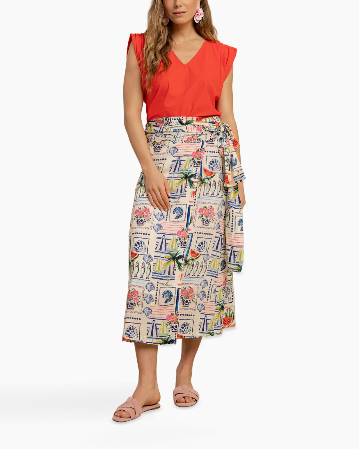 maxi skirt, tie waist, beach print, sandals, pastel pink