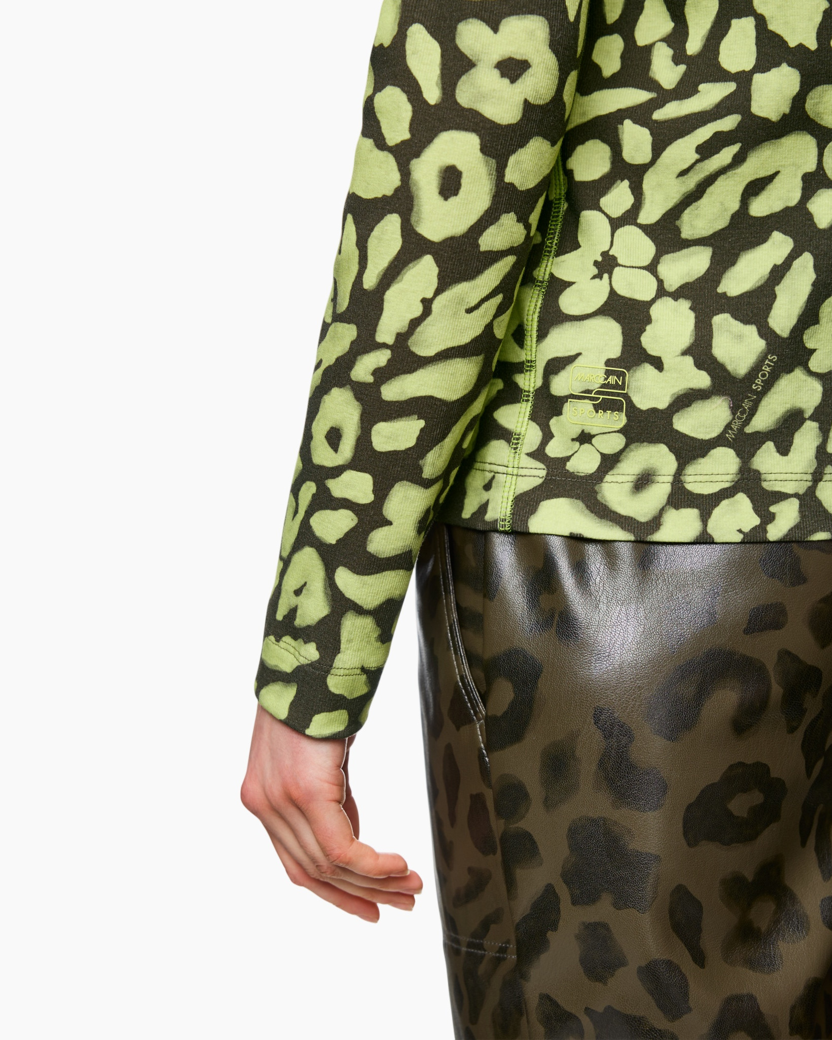 leopard print, green, jacket, long sleeve, patterned