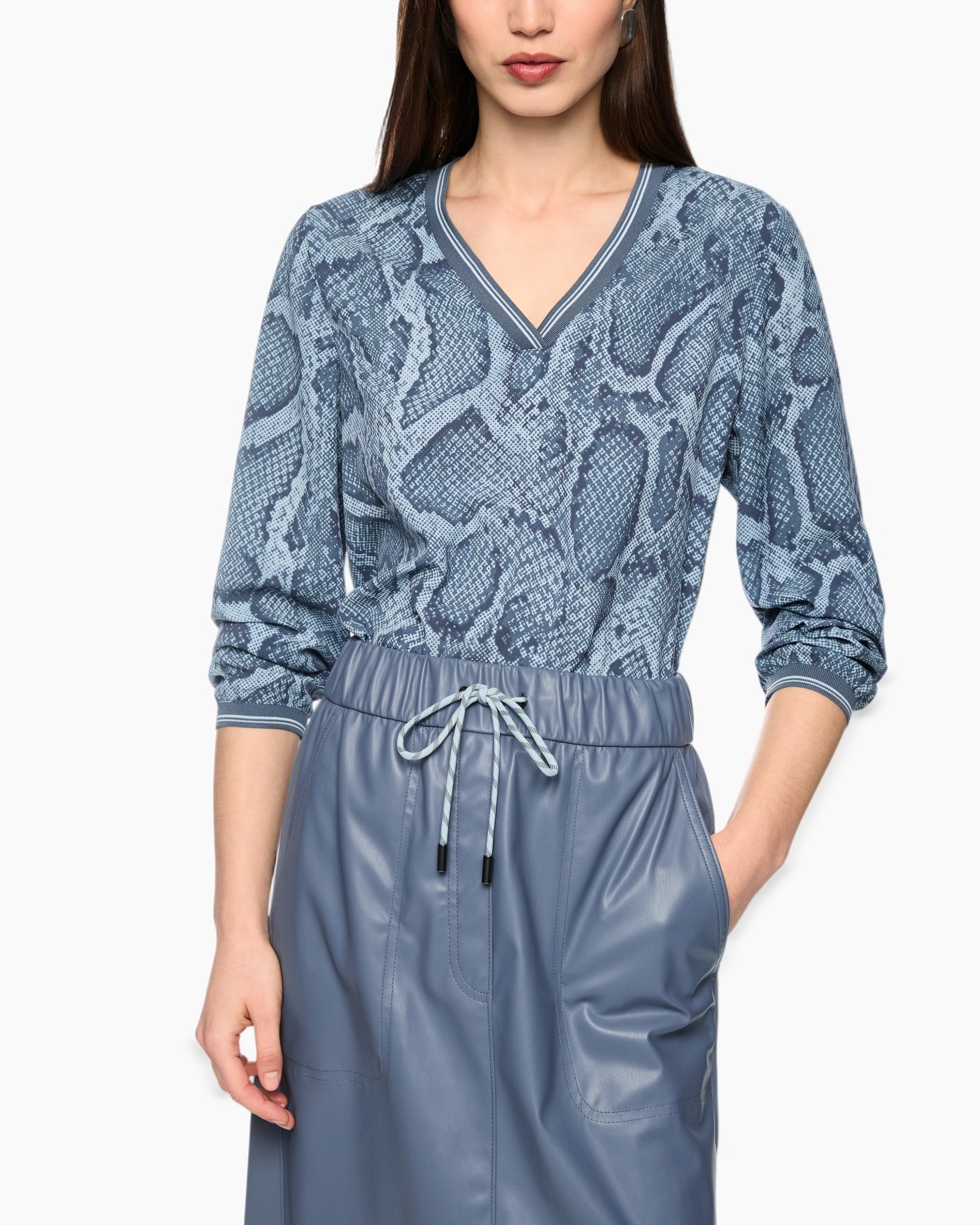 blouse, print snake, v-hals, lange mouwen, trekkoord rok