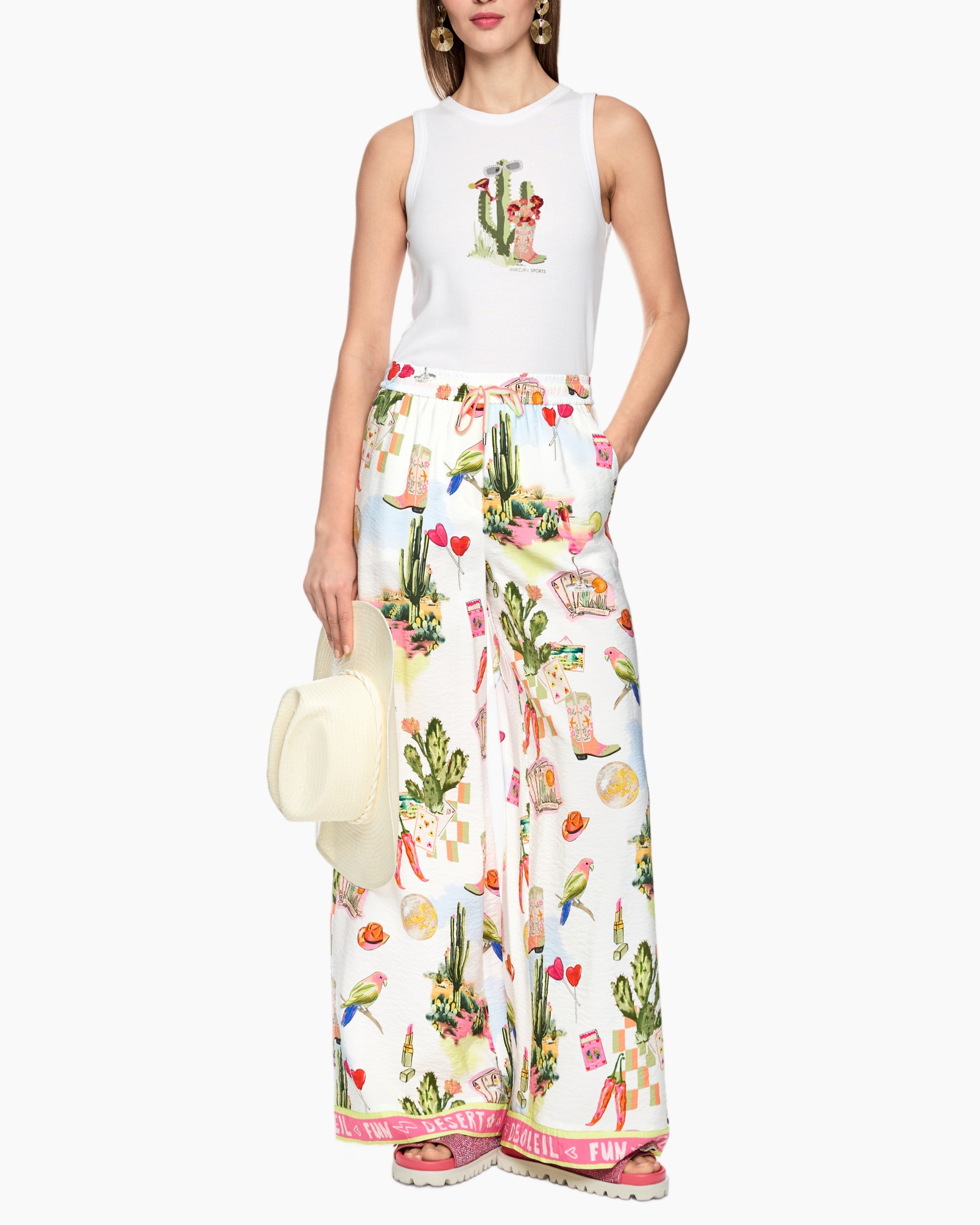 tanktop, afbeelding print, palazzobroek, zomeroutfit, strohhoed