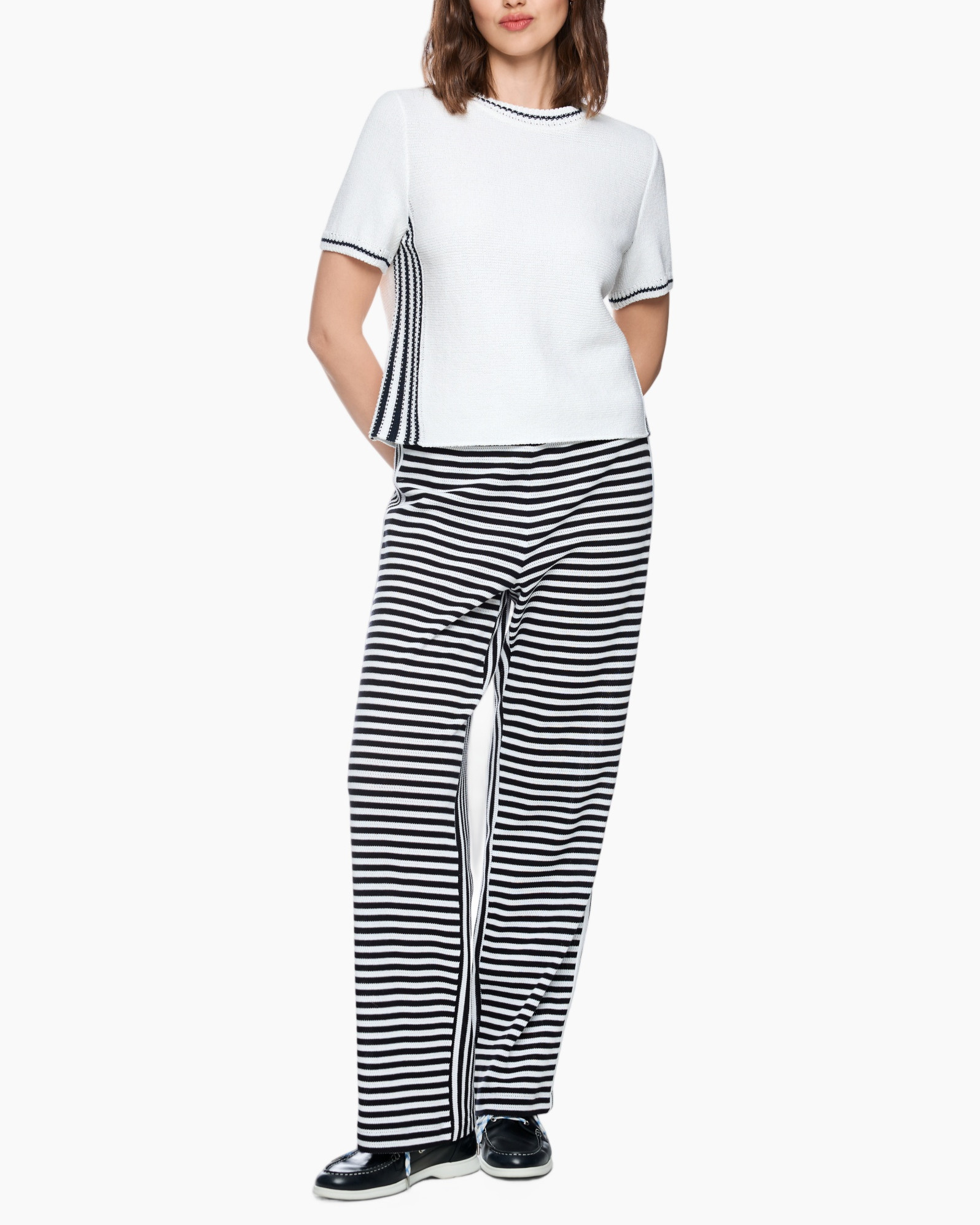 bovenstuk, korte_mouw, wit, breiwerk, broek, gestreept