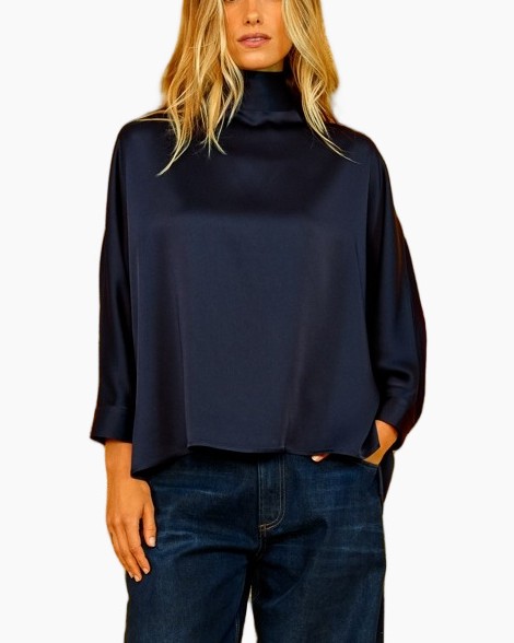 zijden blouse, donkerblauw top, colloze mouwtjes, losse pasvorm, effen kleur