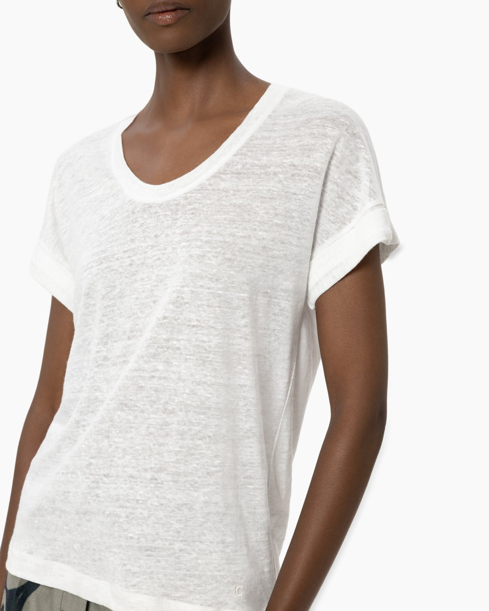 white T-shirt, linen look, short sleeve, round neck, women