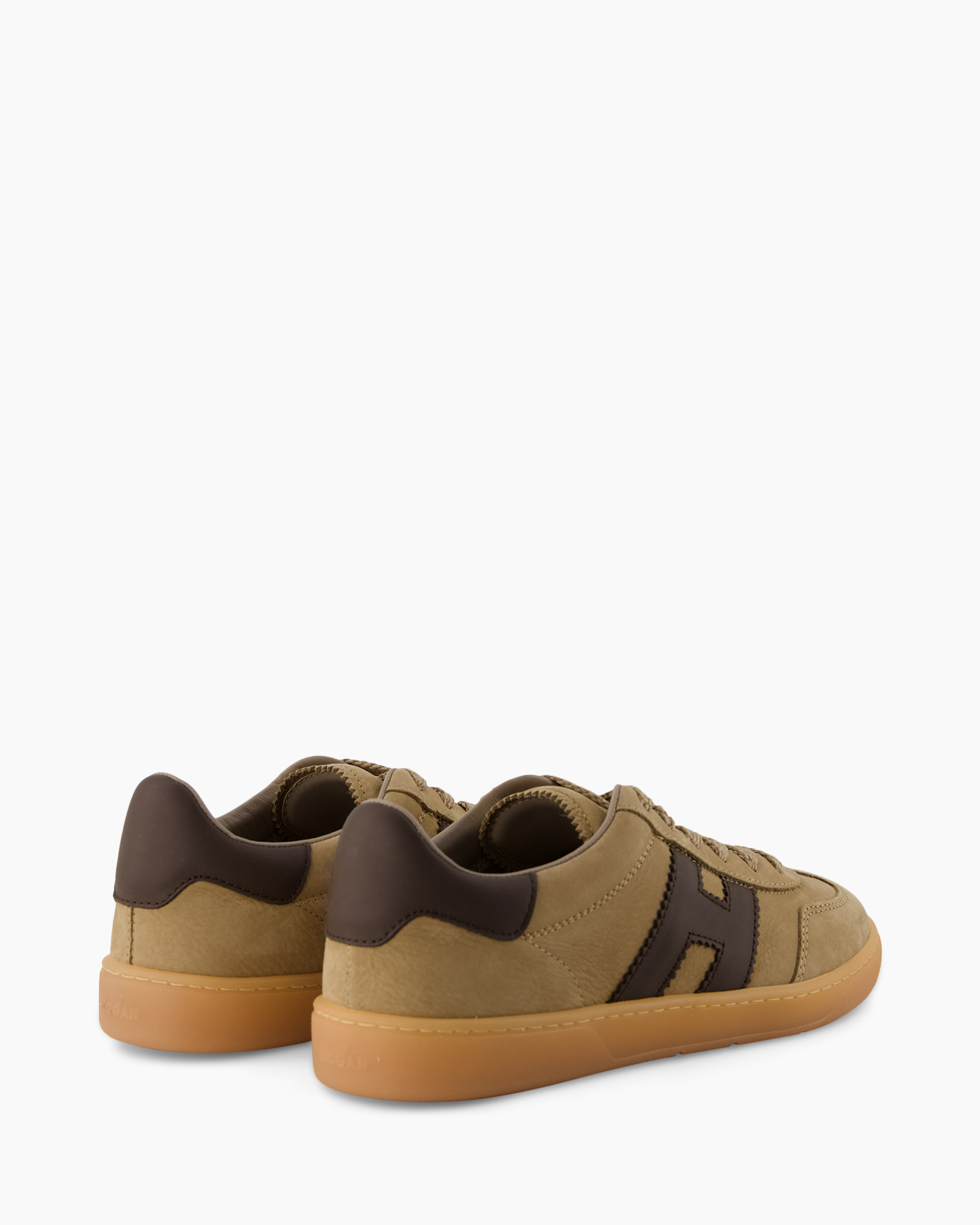 neakers, casual, tan, gum sole, leather accent
