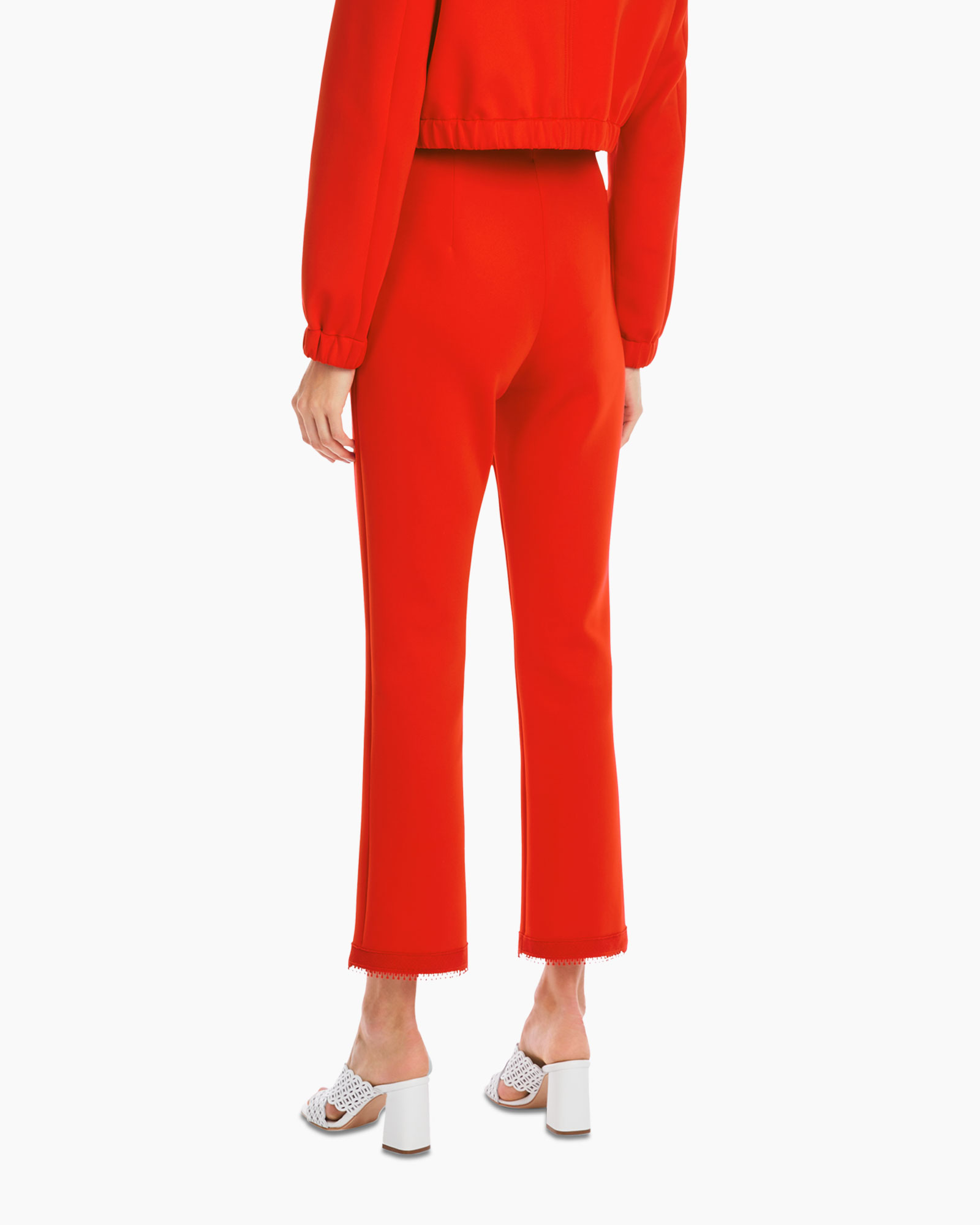 Broek Yc 81.28 J23 midden rood