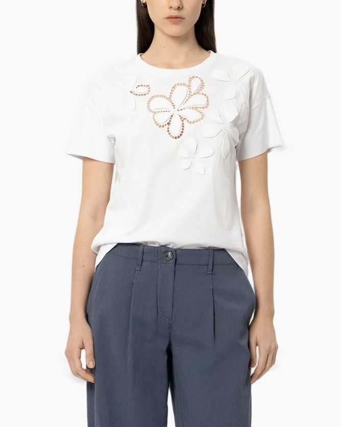 witte T-shirt, borduurwerk, bloemen uitsnede, korte mouwen, ronde hals