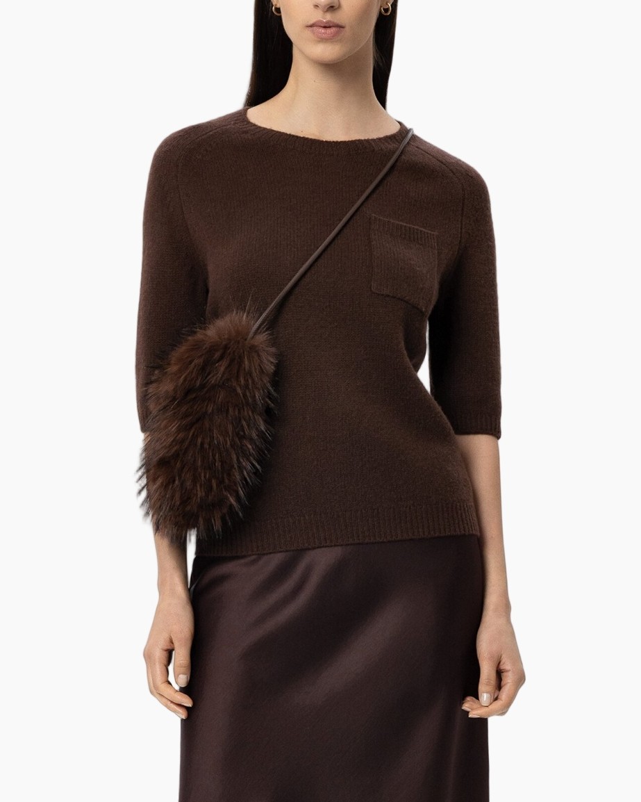 bruine trui, brei top, korte mouwen, zak, faux fur crossbody tas